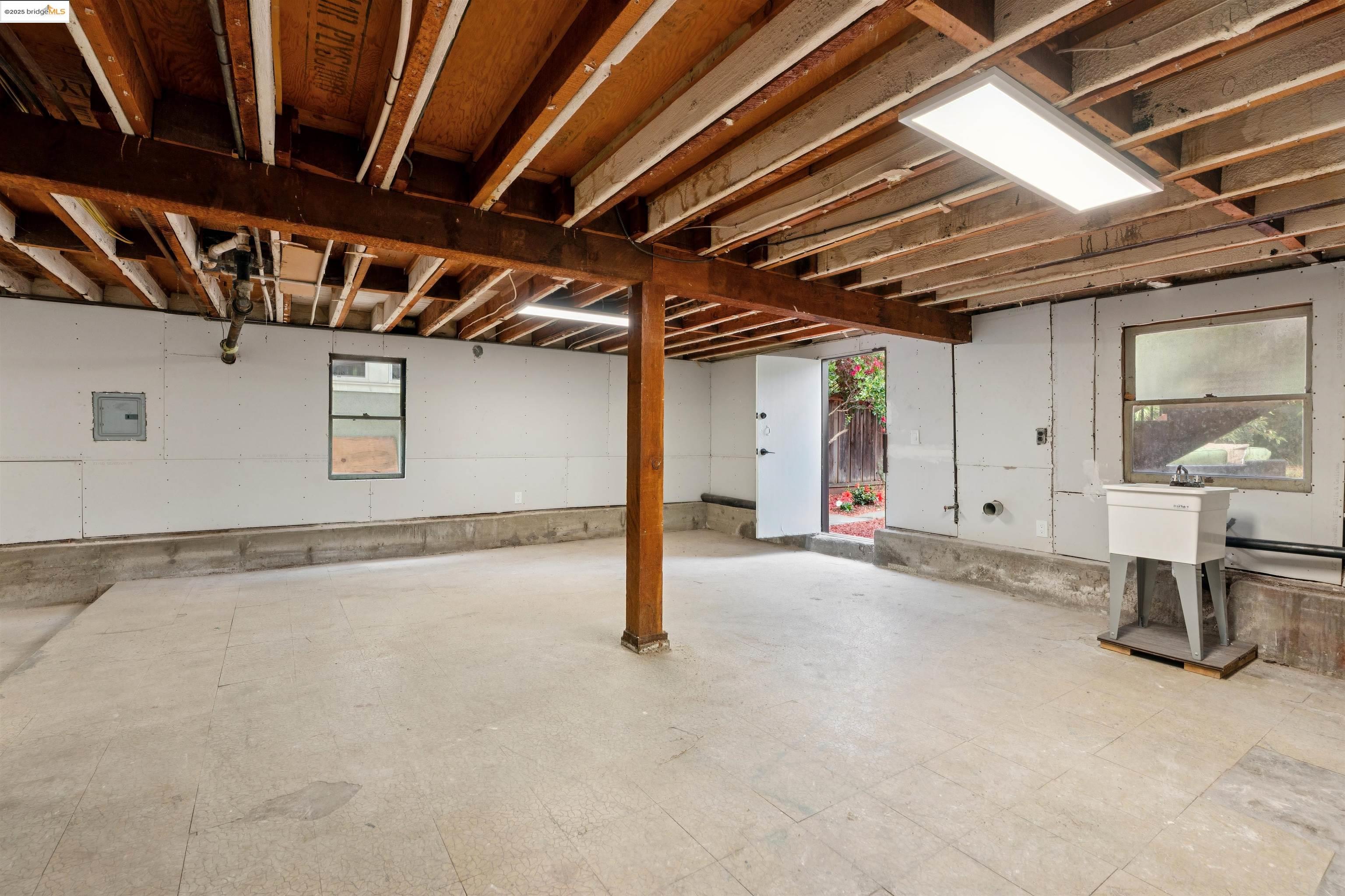 686 41St St, Oakland