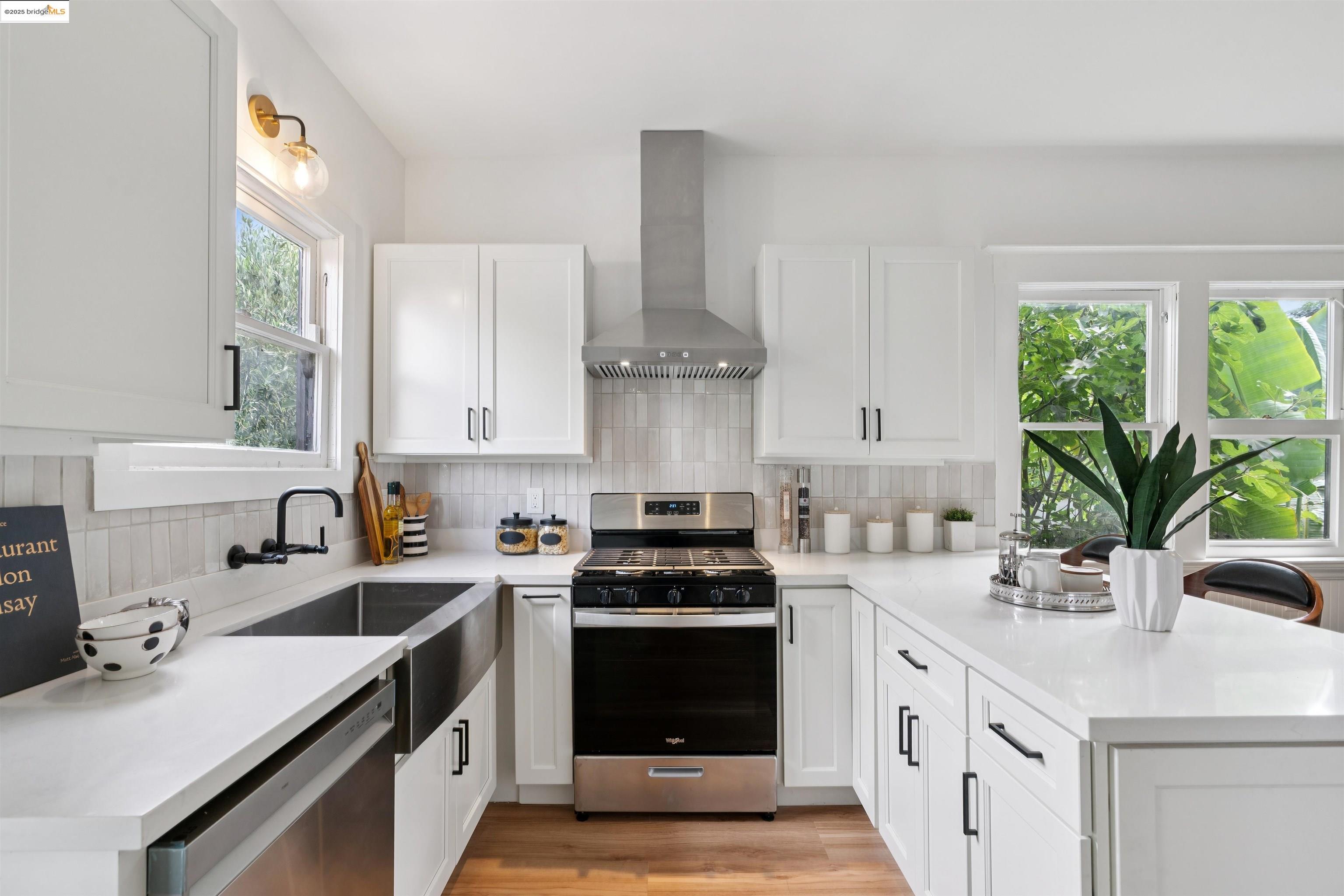 686 41St St, Oakland