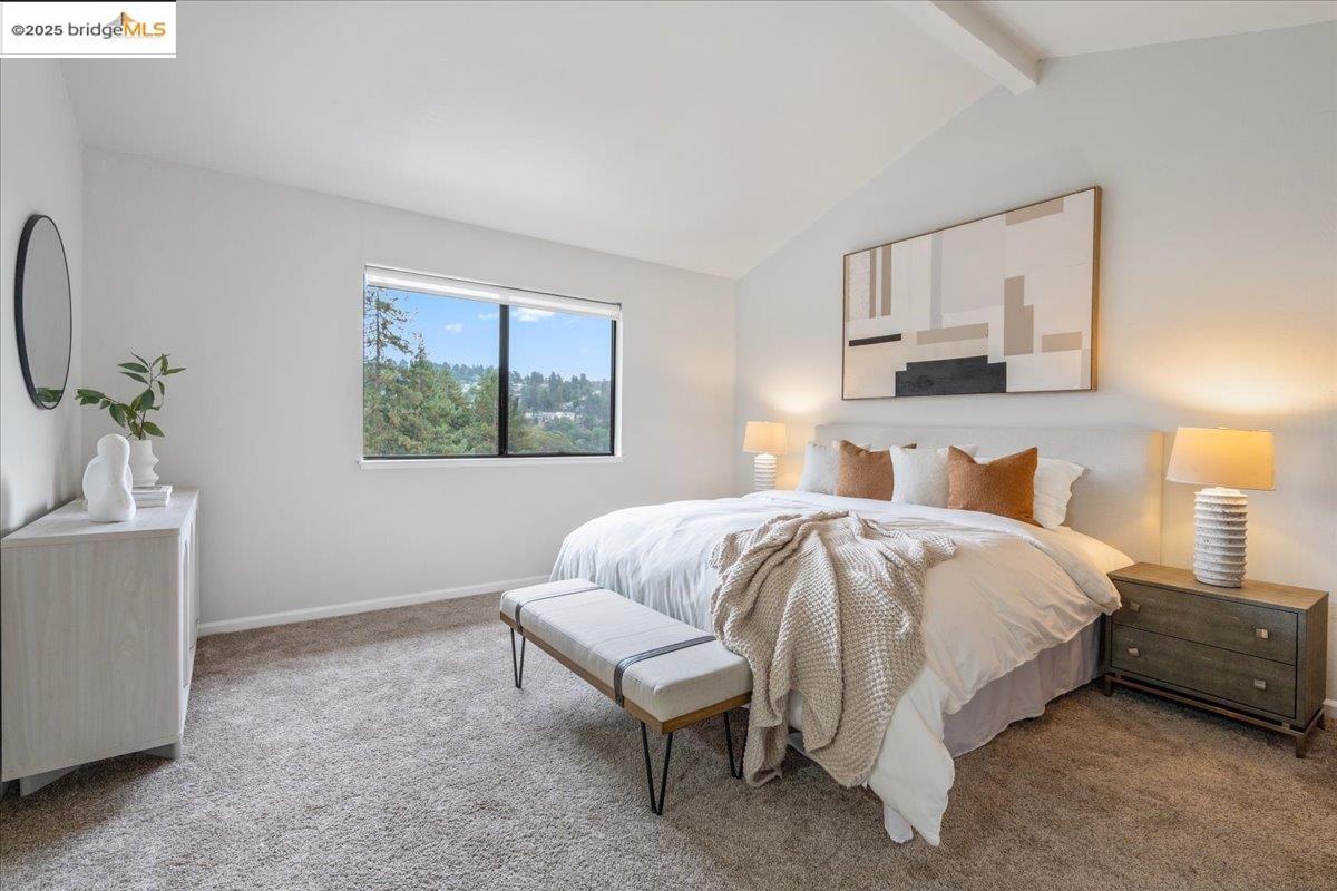 6861 Saroni Dr