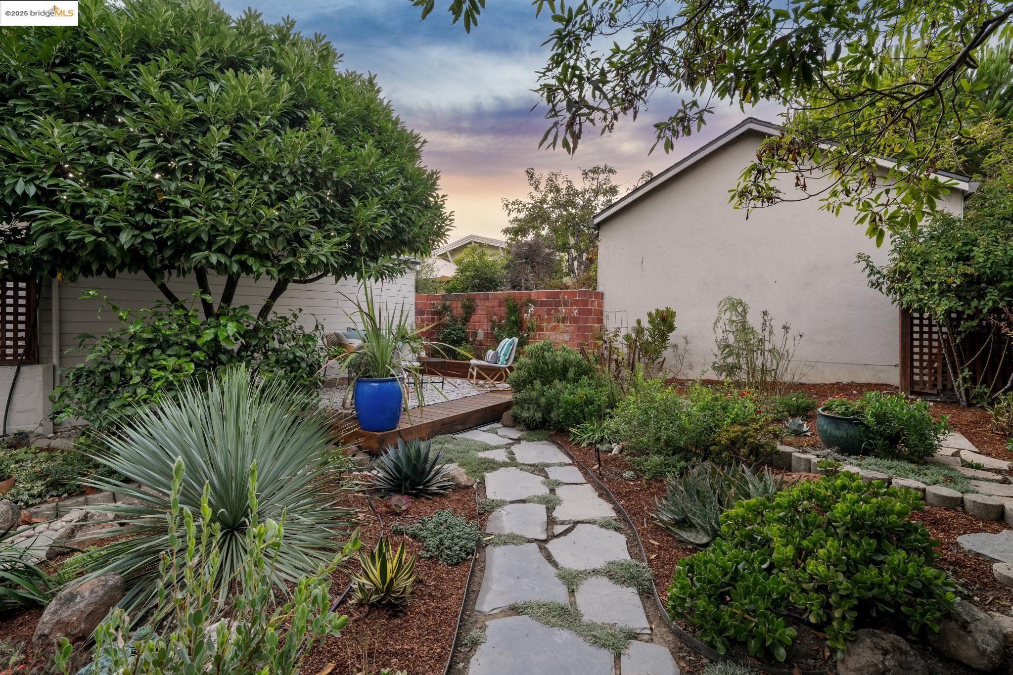 1865 San Pedro Ave