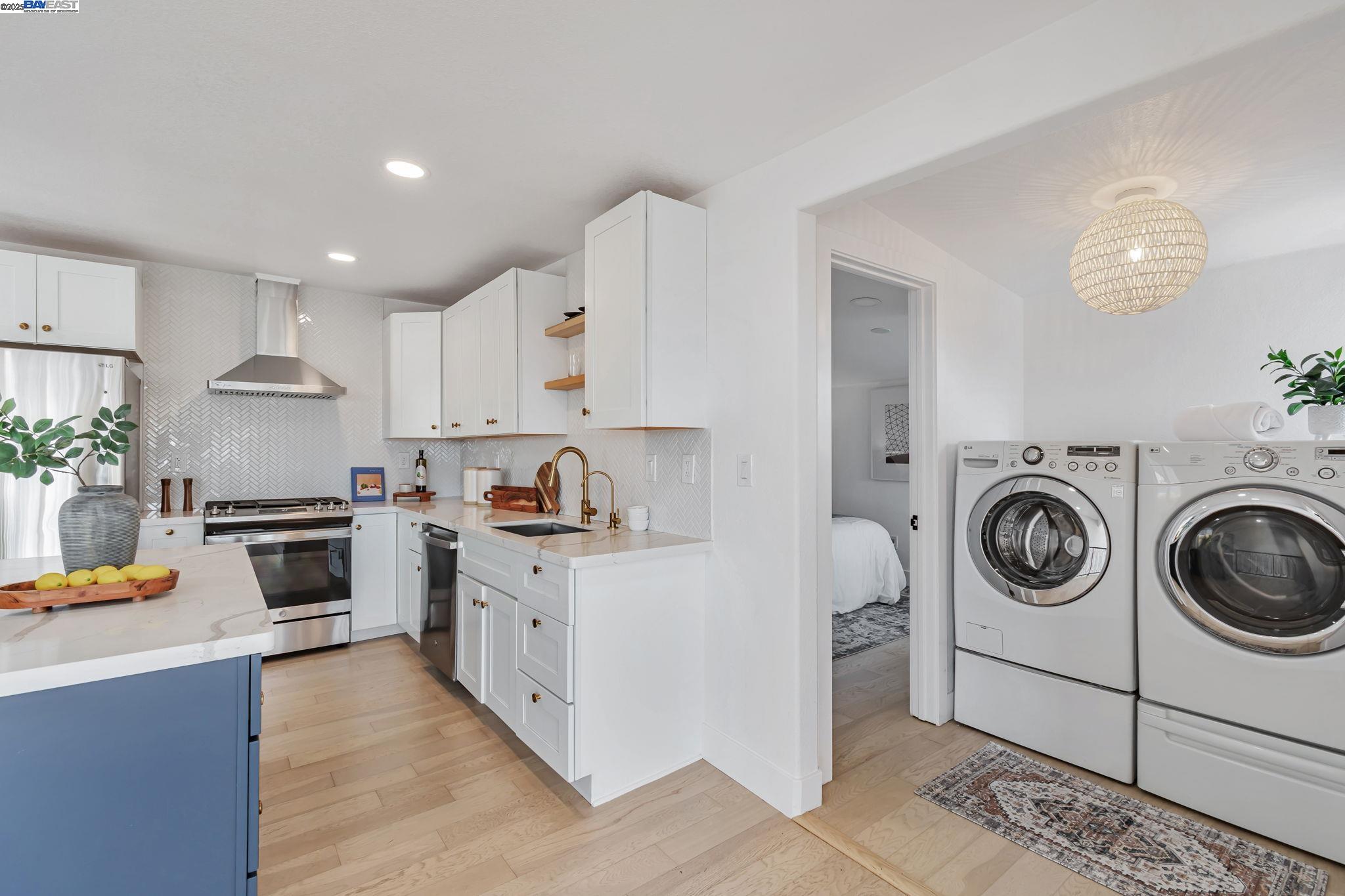 6583 Simson St, Oakland