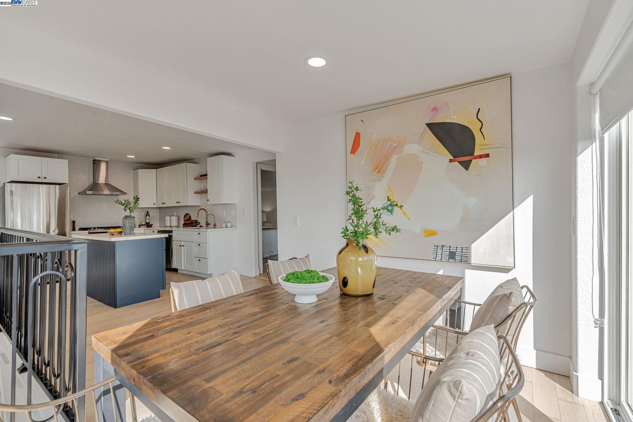 6583 Simson St, Oakland