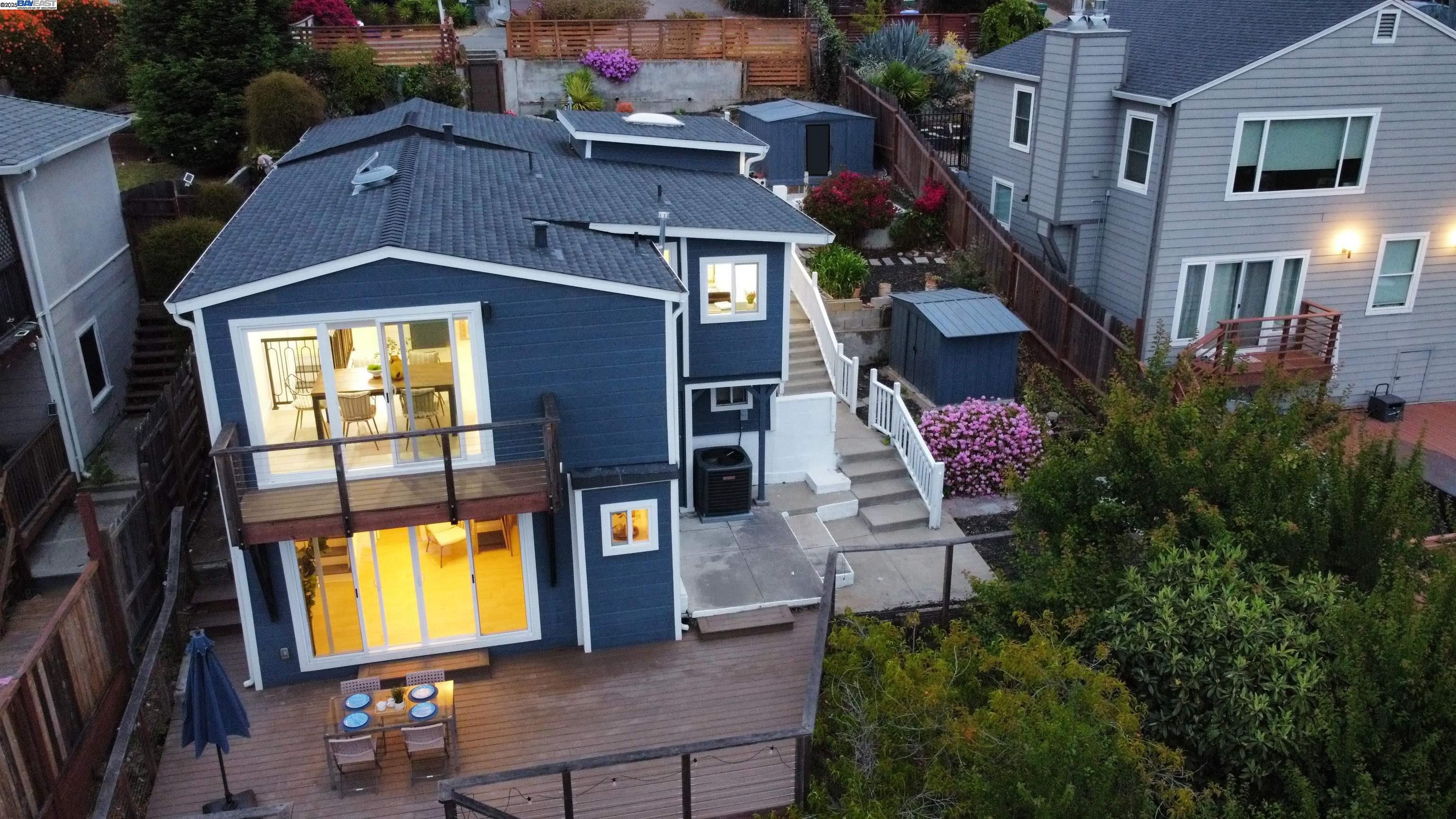 6583 Simson St, Oakland