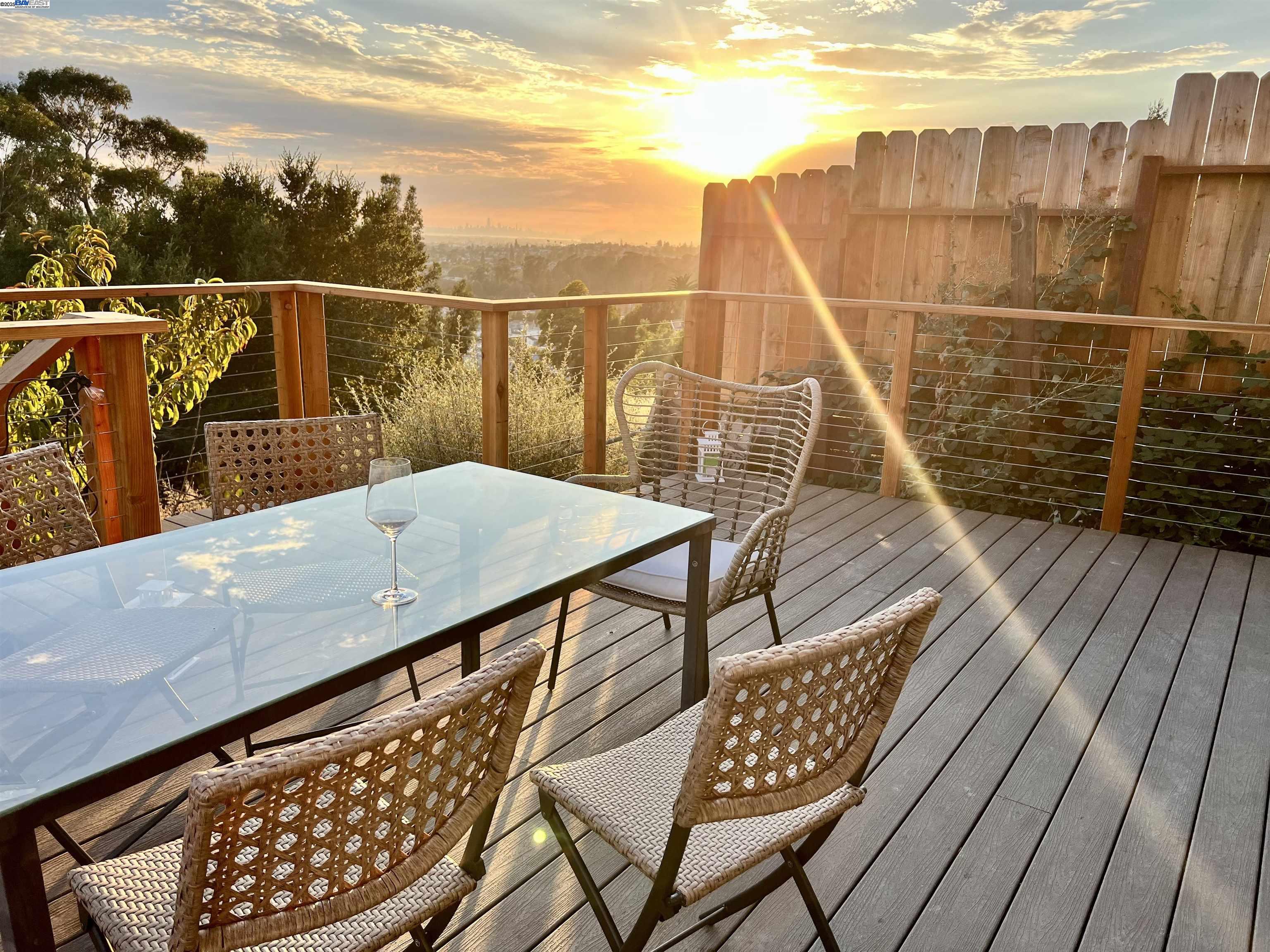 6583 Simson St, Oakland