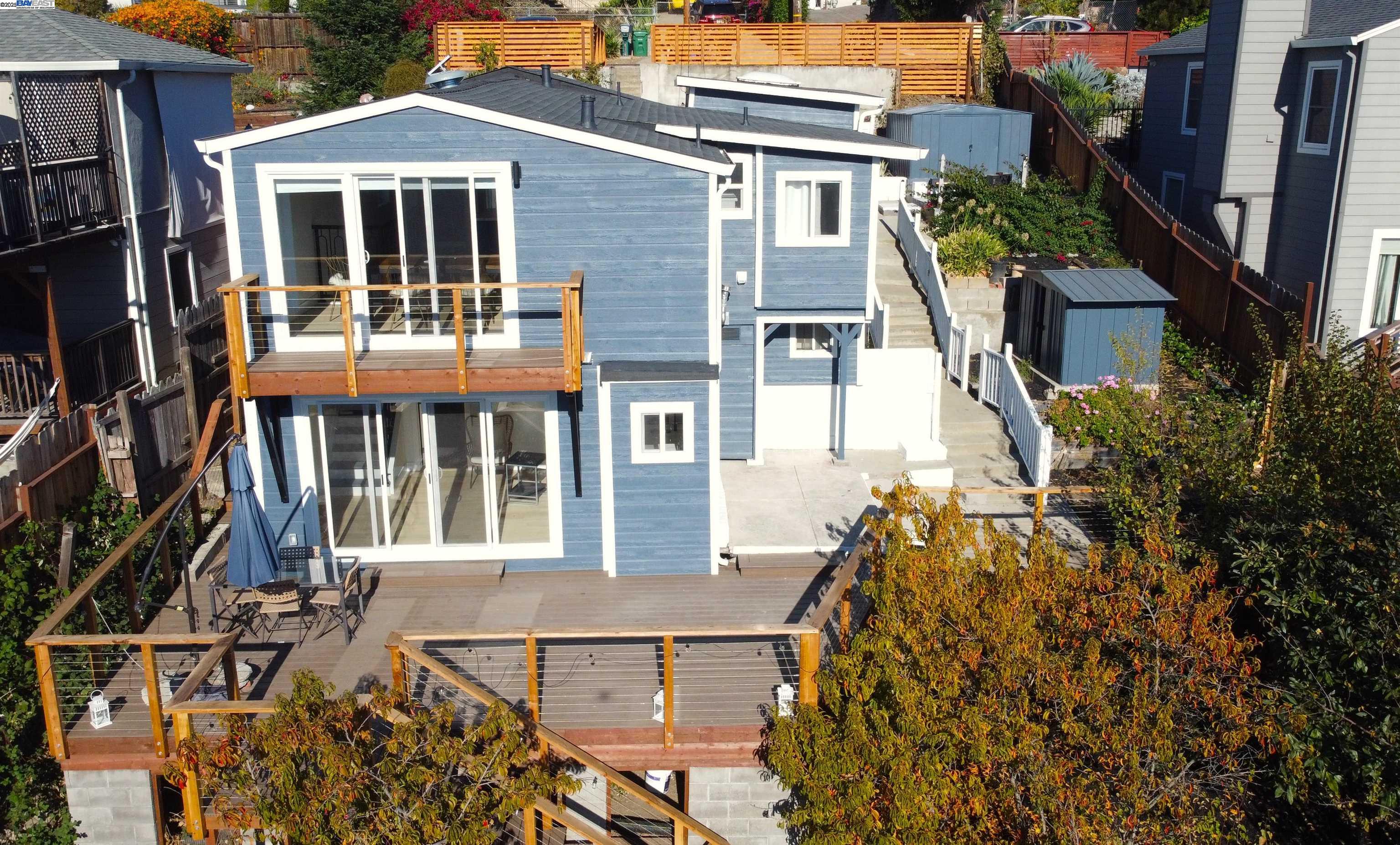 6583 Simson St, Oakland