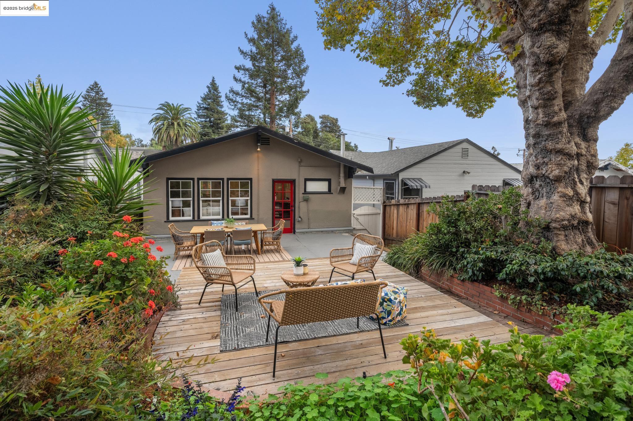 3873 Coolidge Ave