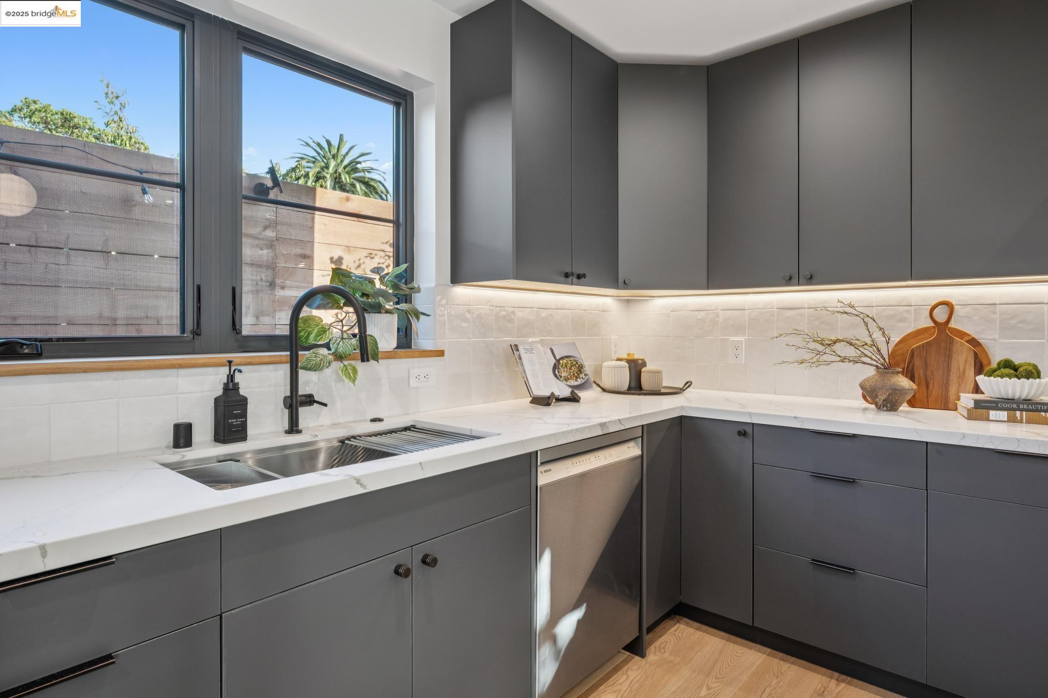 1516 A Blake St, Berkeley