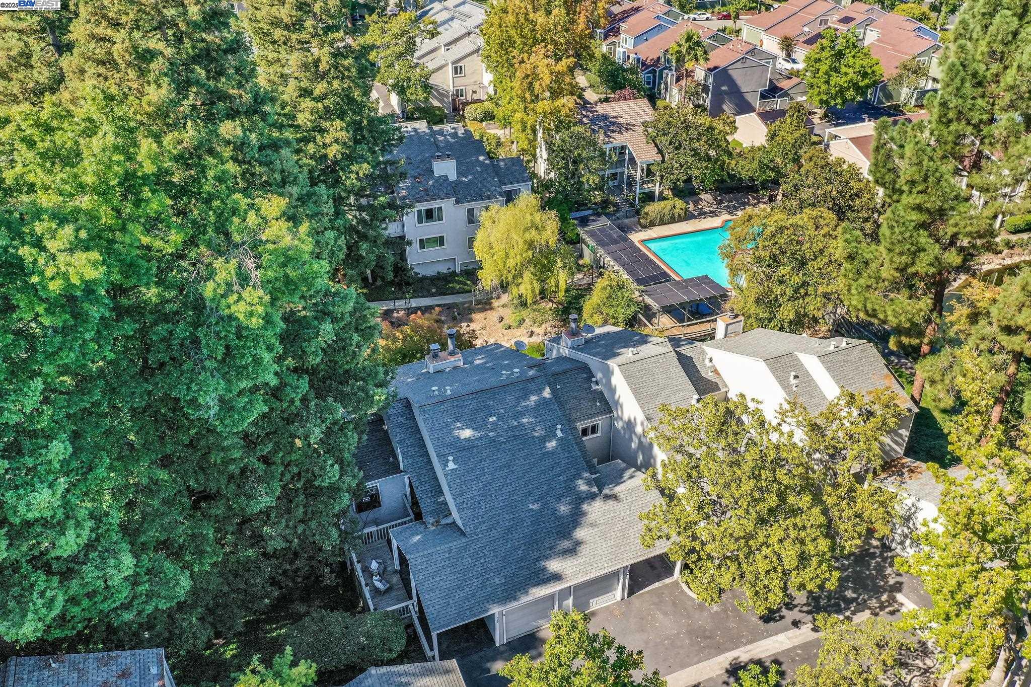 394 Camelback Rd