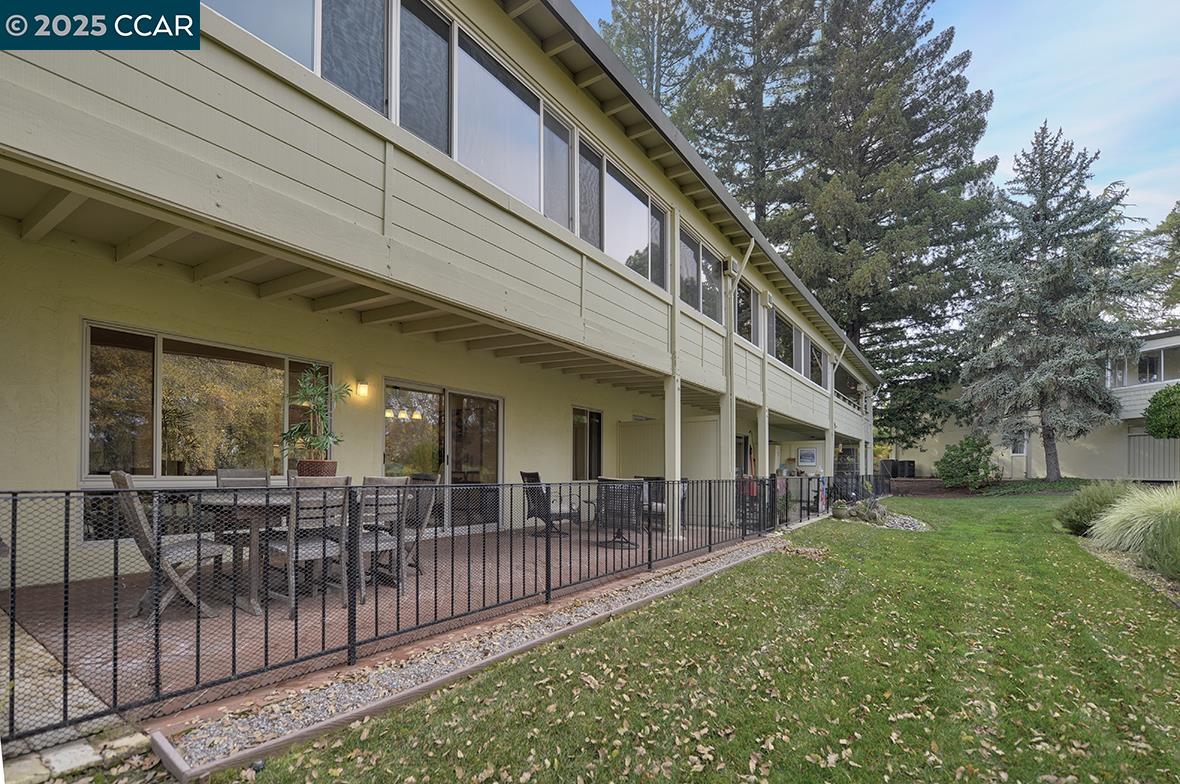 2748 Ptarmigan Dr. # 6