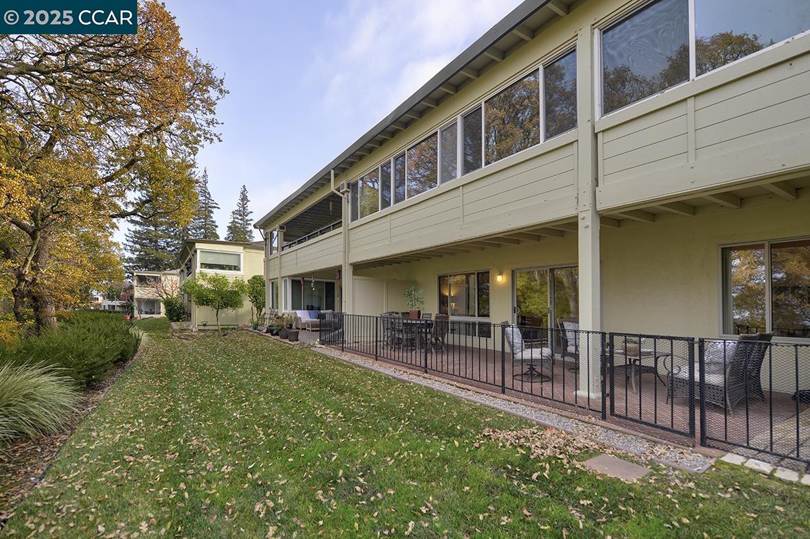 2748 Ptarmigan Dr. # 6