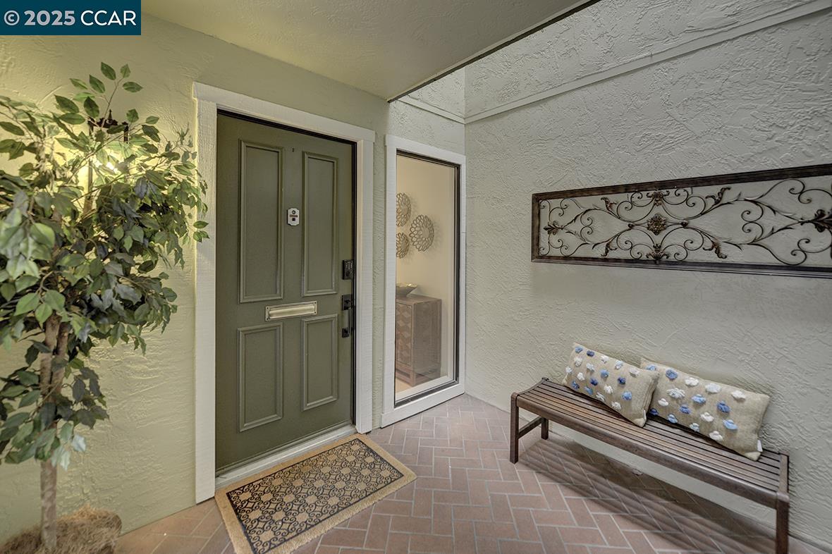 2748 Ptarmigan Dr. # 6