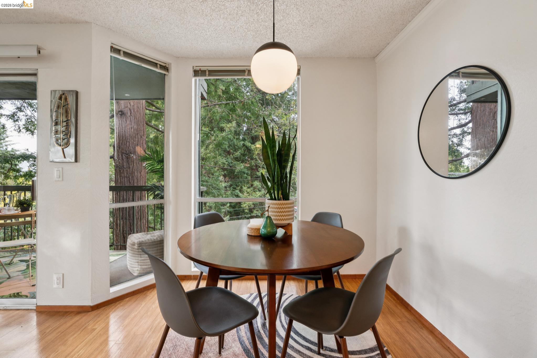 2700 Le Conte Ave # 402