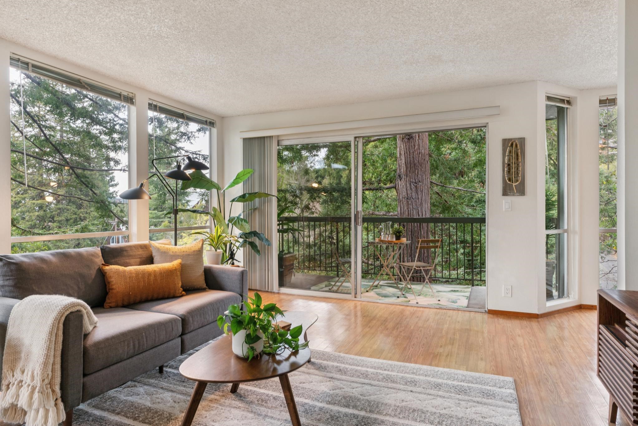 2700 Le Conte Ave # 402