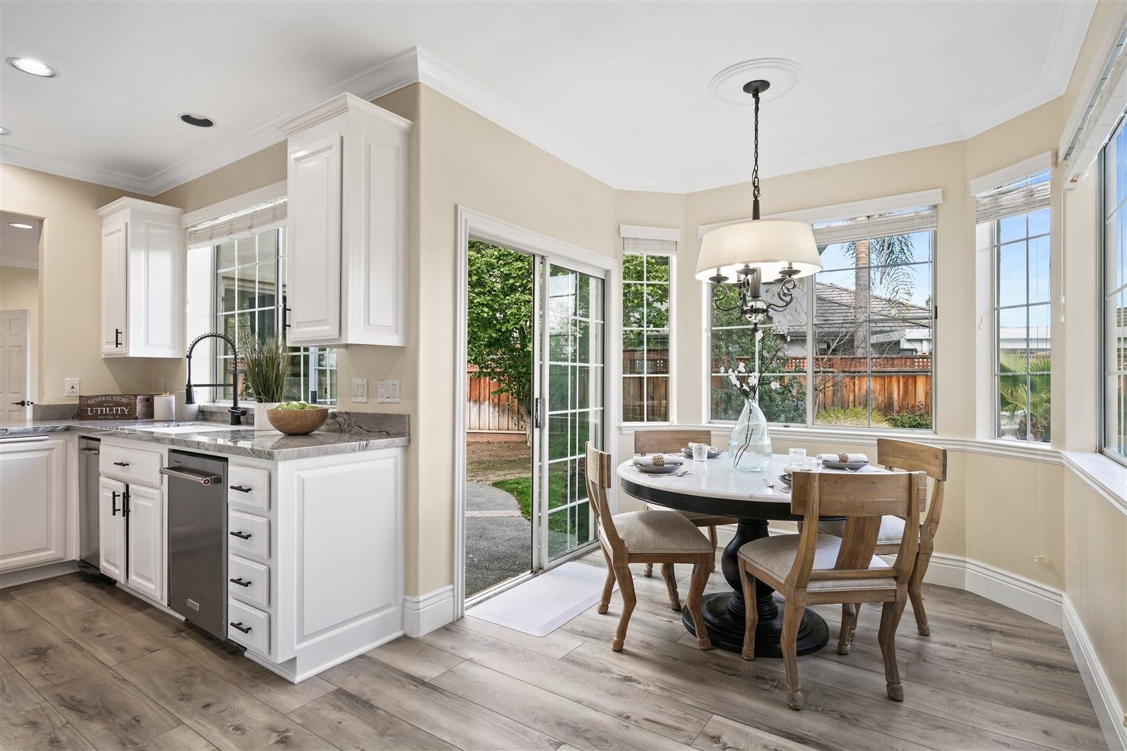 3266 Congressional Cir