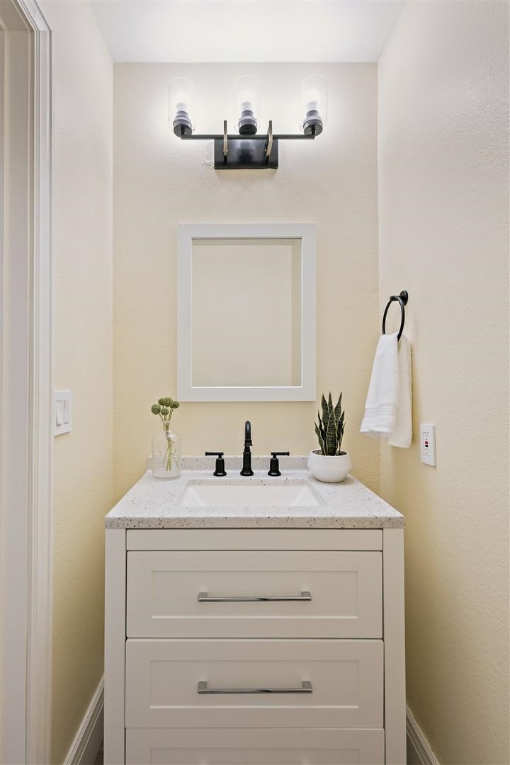 3266 Congressional Cir