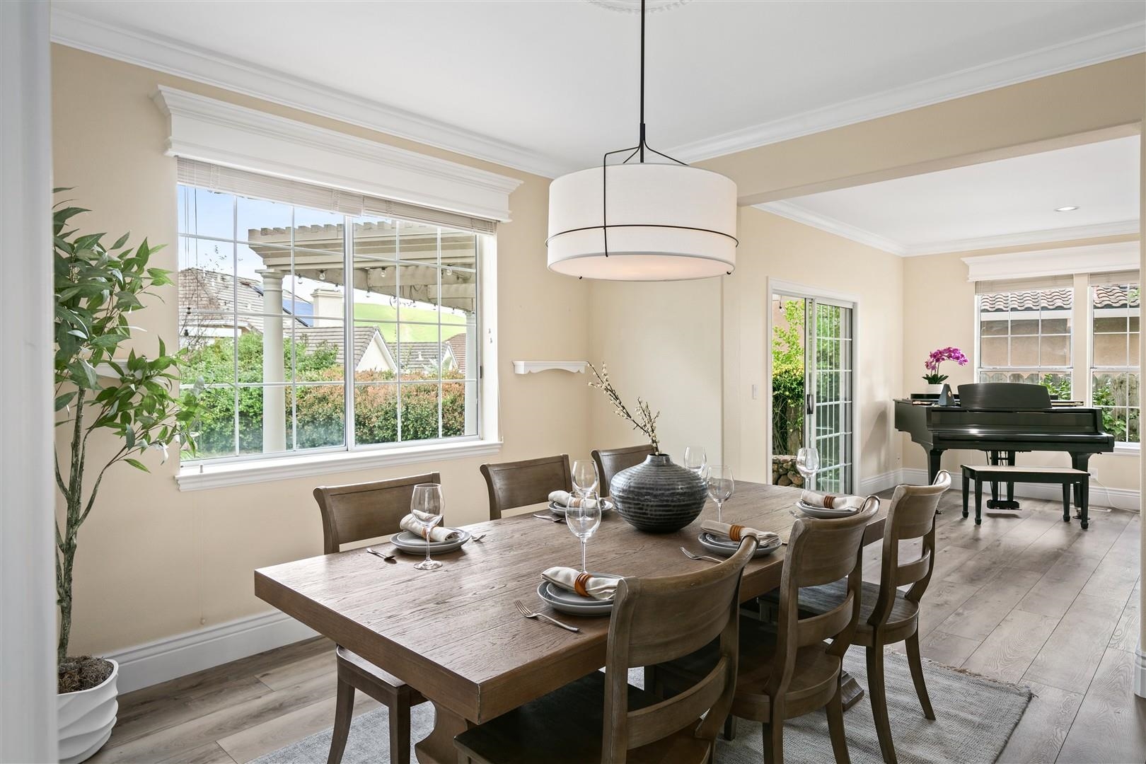 3266 Congressional Cir