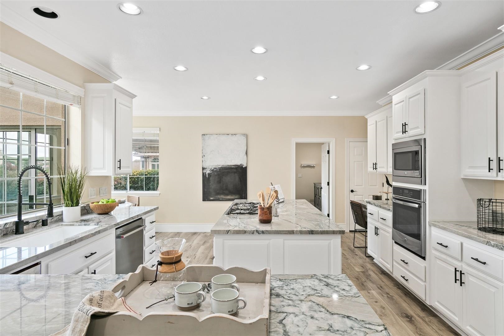 3266 Congressional Cir