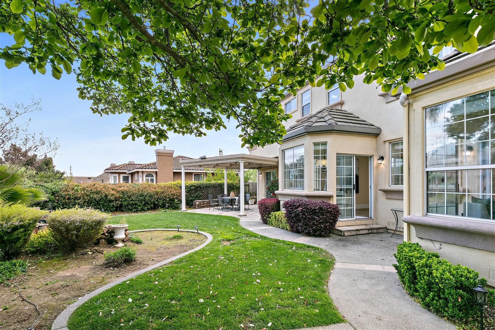 3266 Congressional Cir