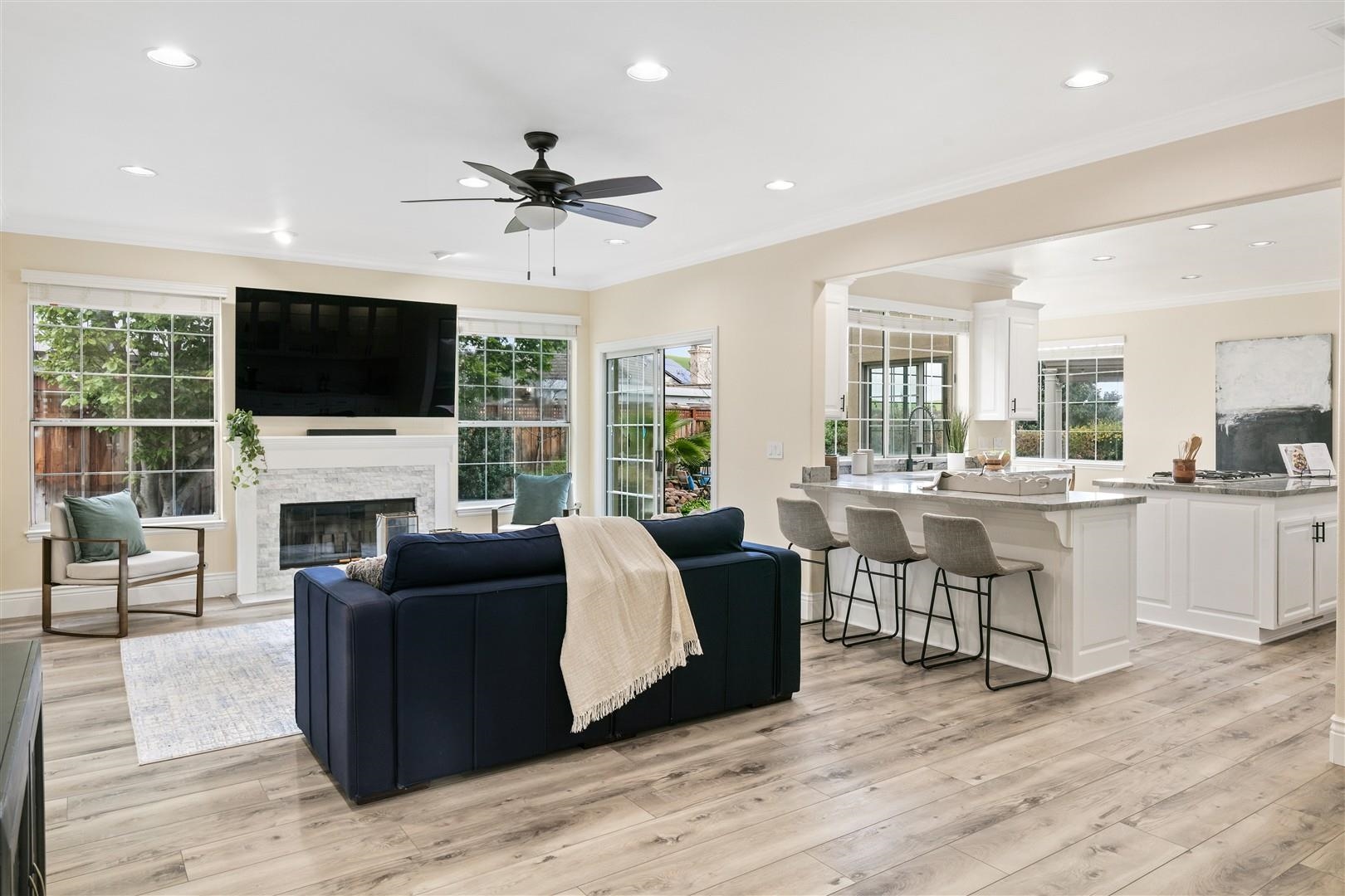 3266 Congressional Cir