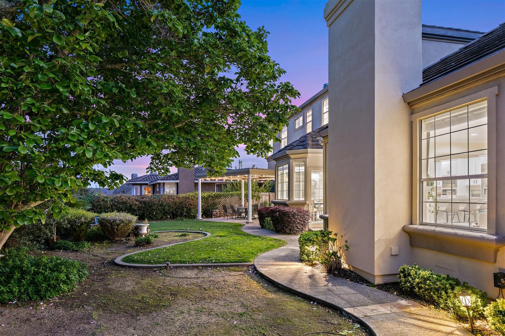 3266 Congressional Cir