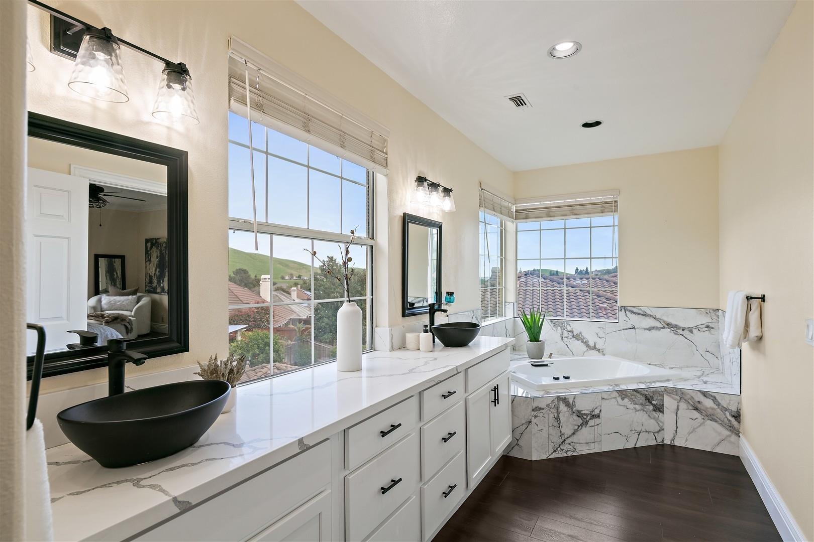 3266 Congressional Cir