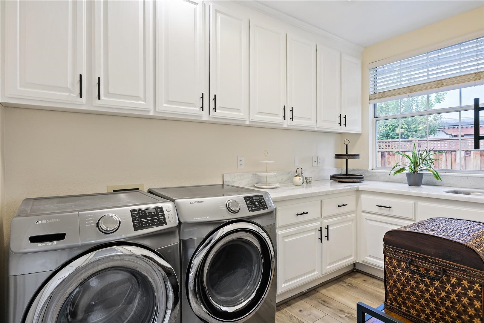 3266 Congressional Cir