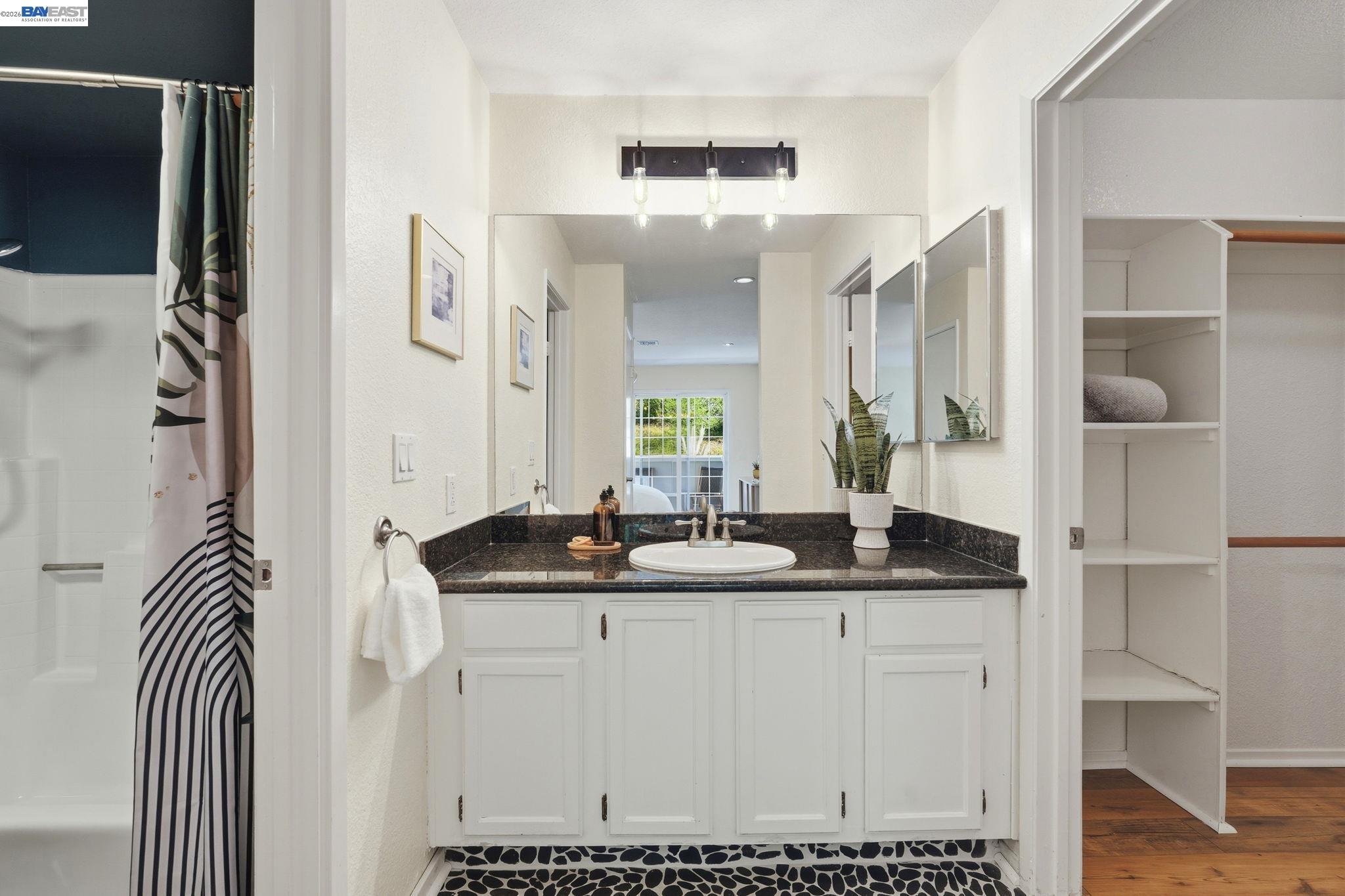 515 Canyon Oaks Dr # F