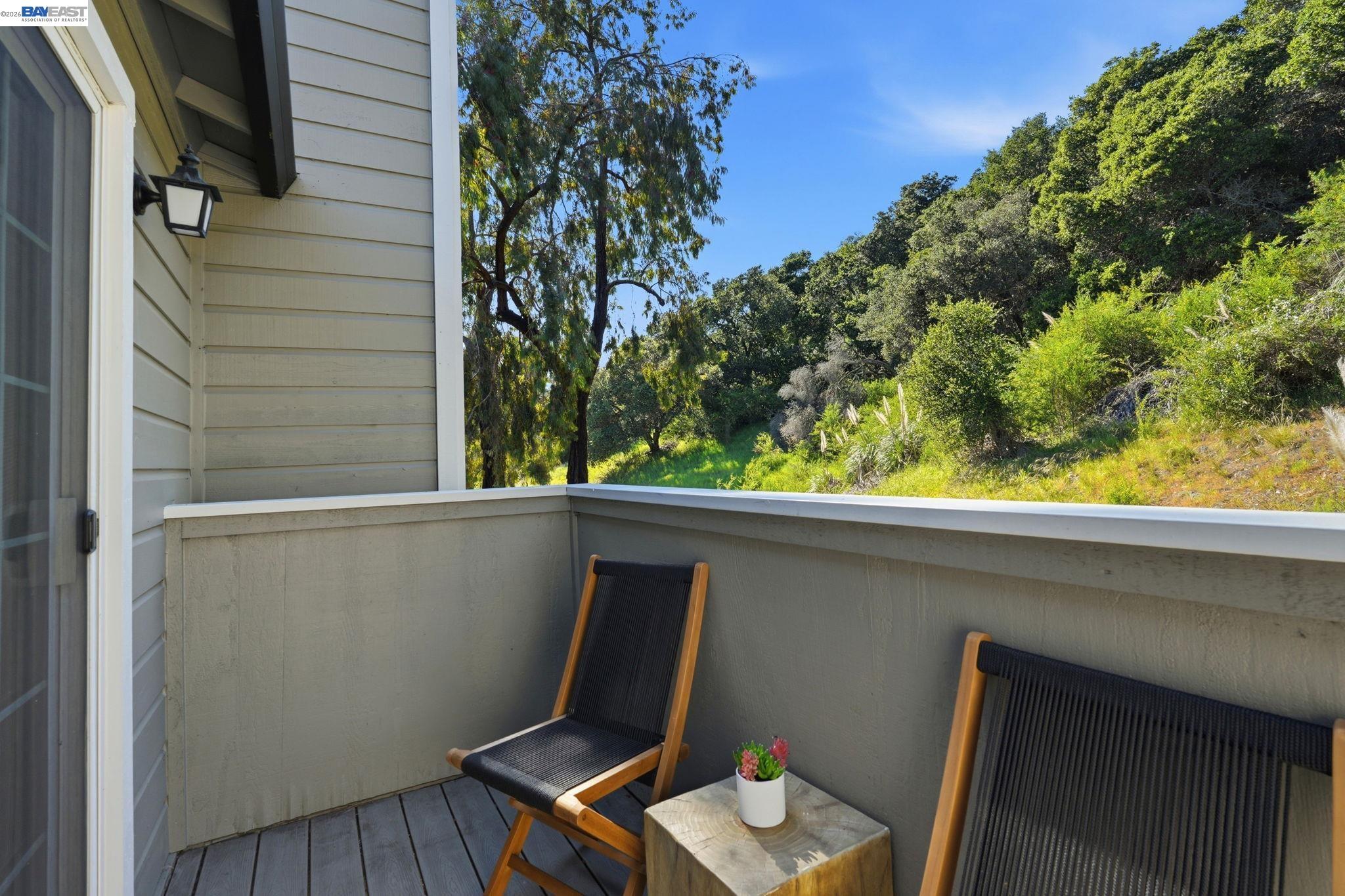 515 Canyon Oaks Dr # F