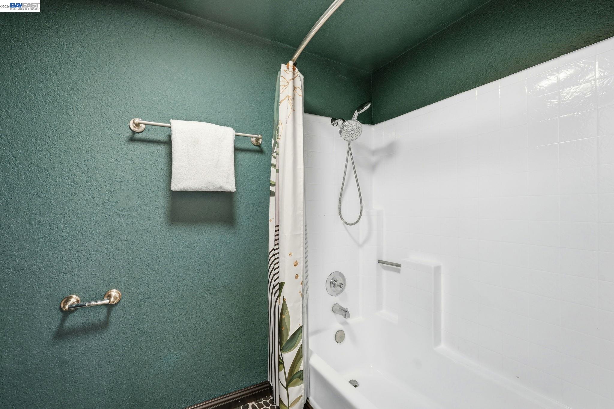 515 Canyon Oaks Dr # F