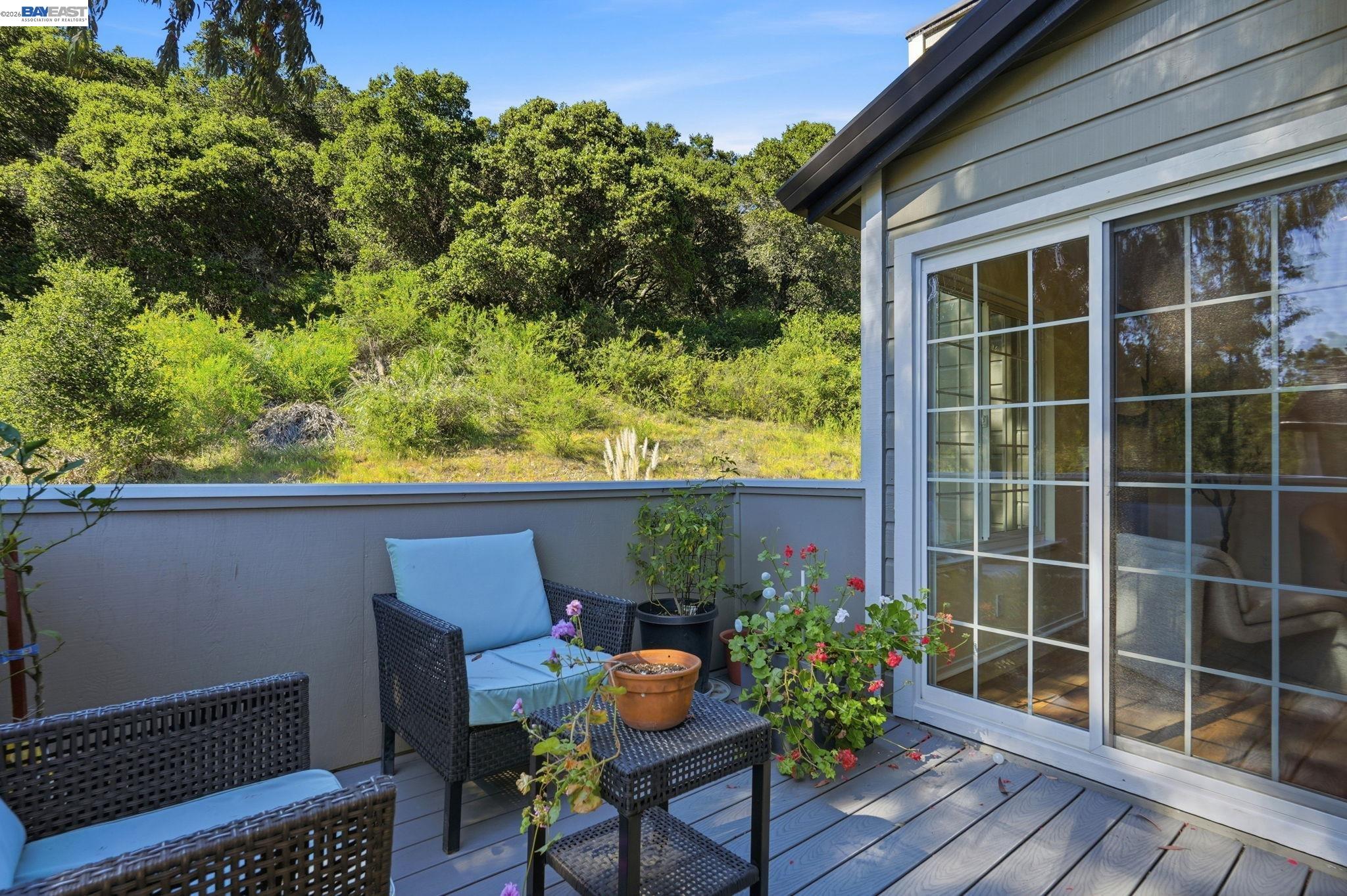 515 Canyon Oaks Dr # F