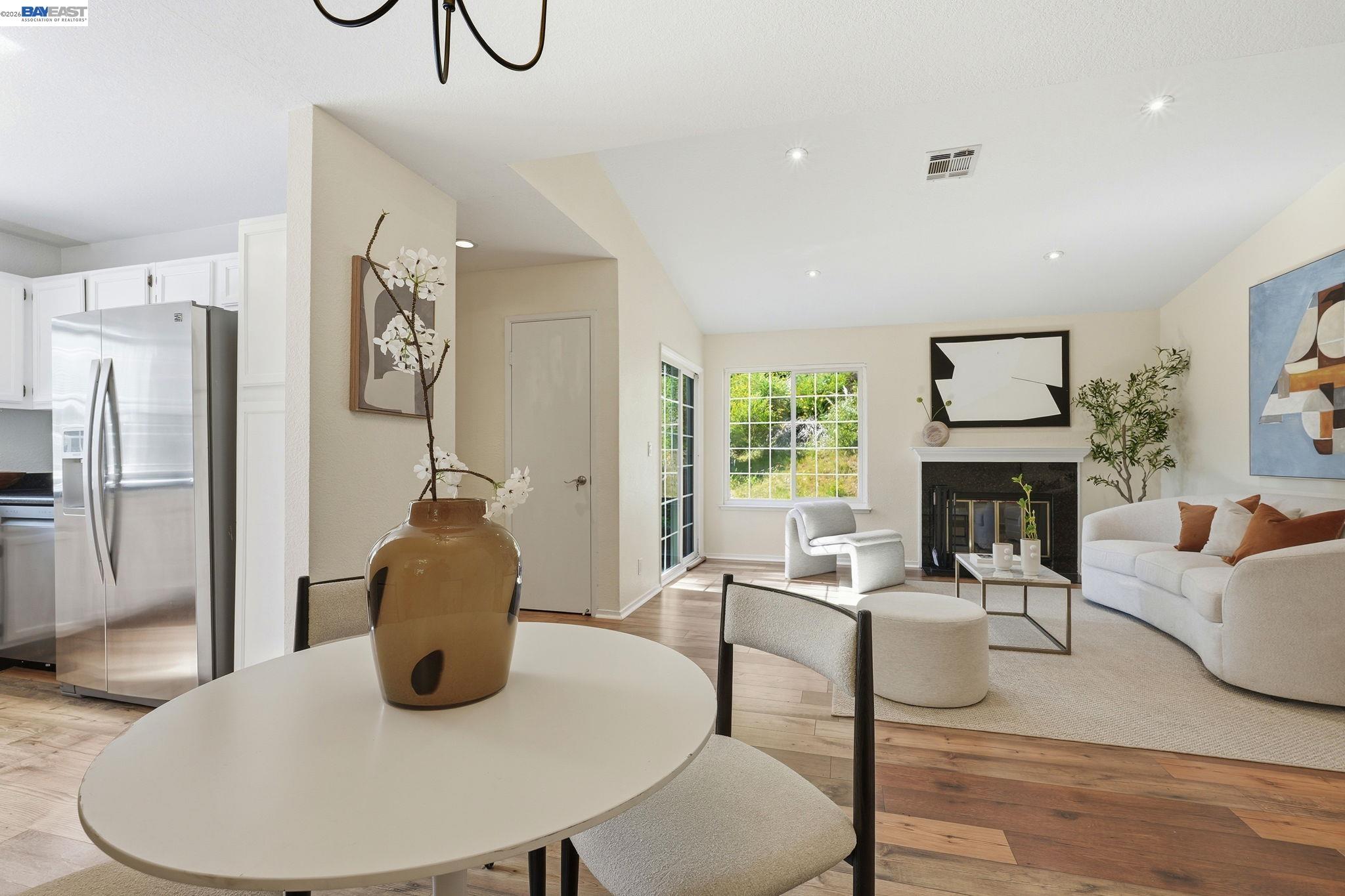 515 Canyon Oaks Dr # F