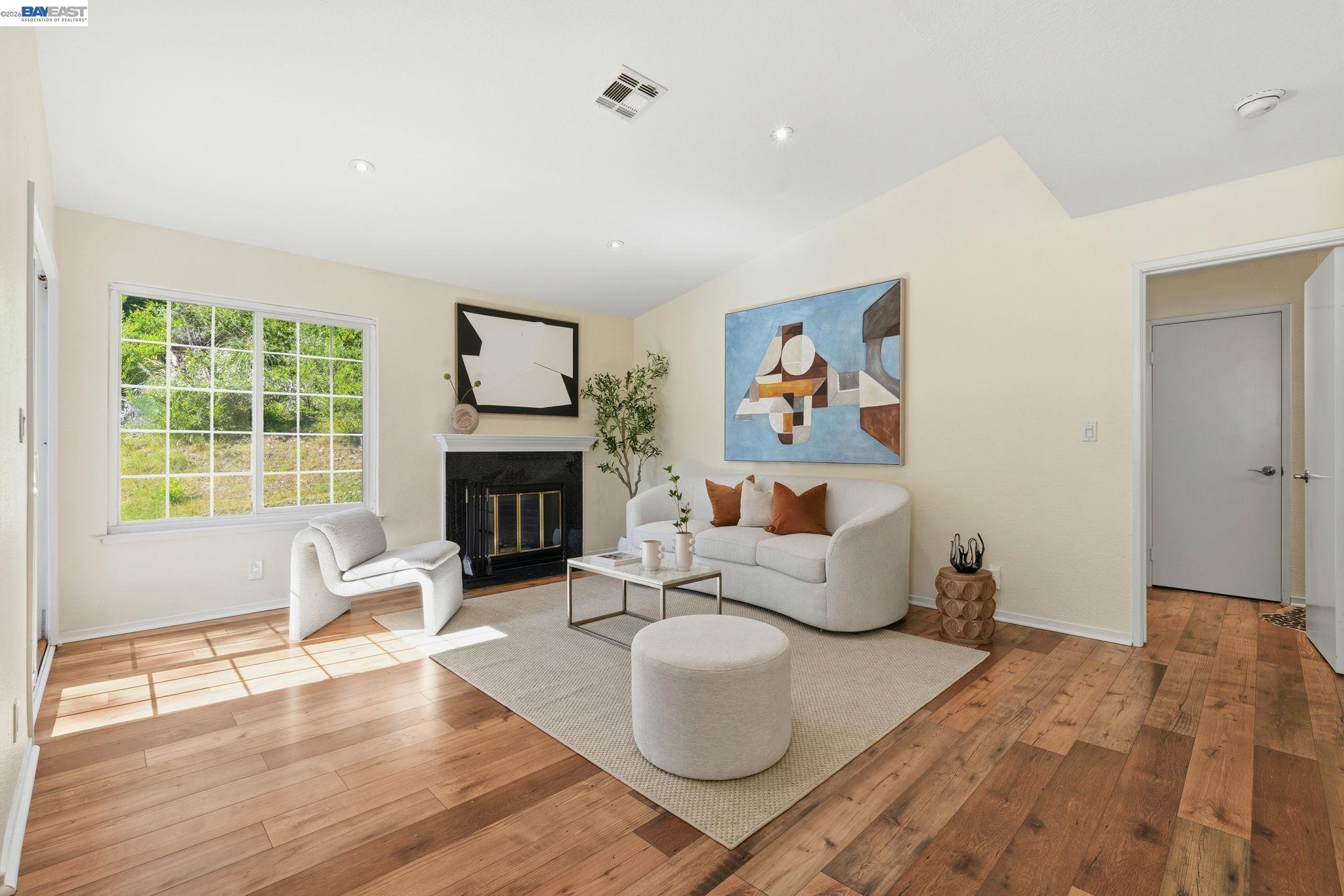 515 Canyon Oaks Dr # F