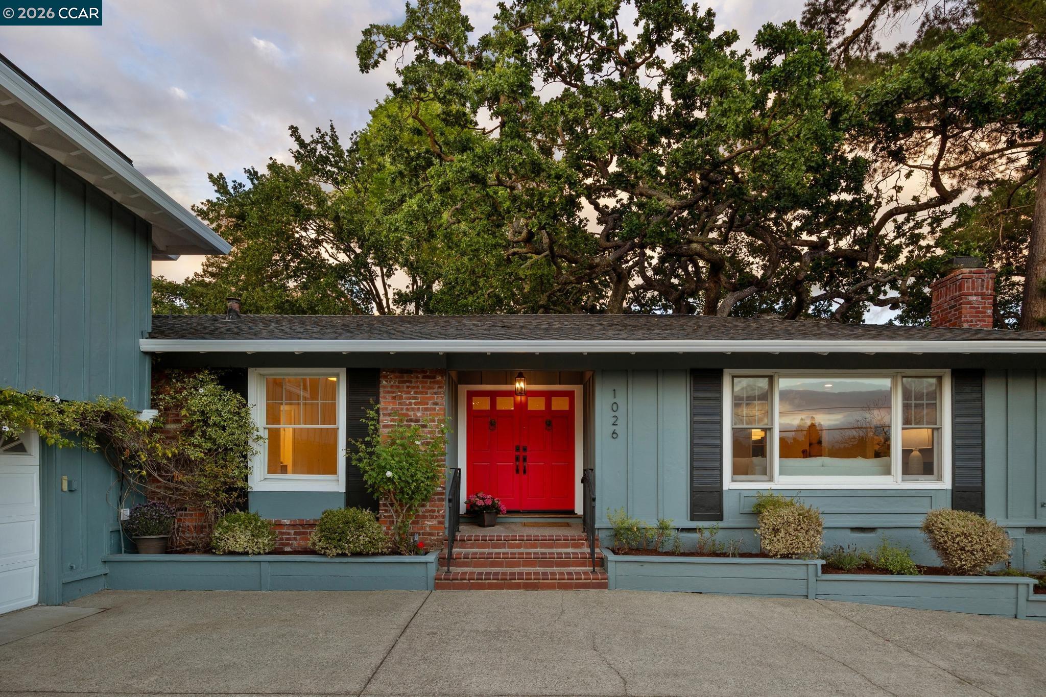 1026 Windsor Dr