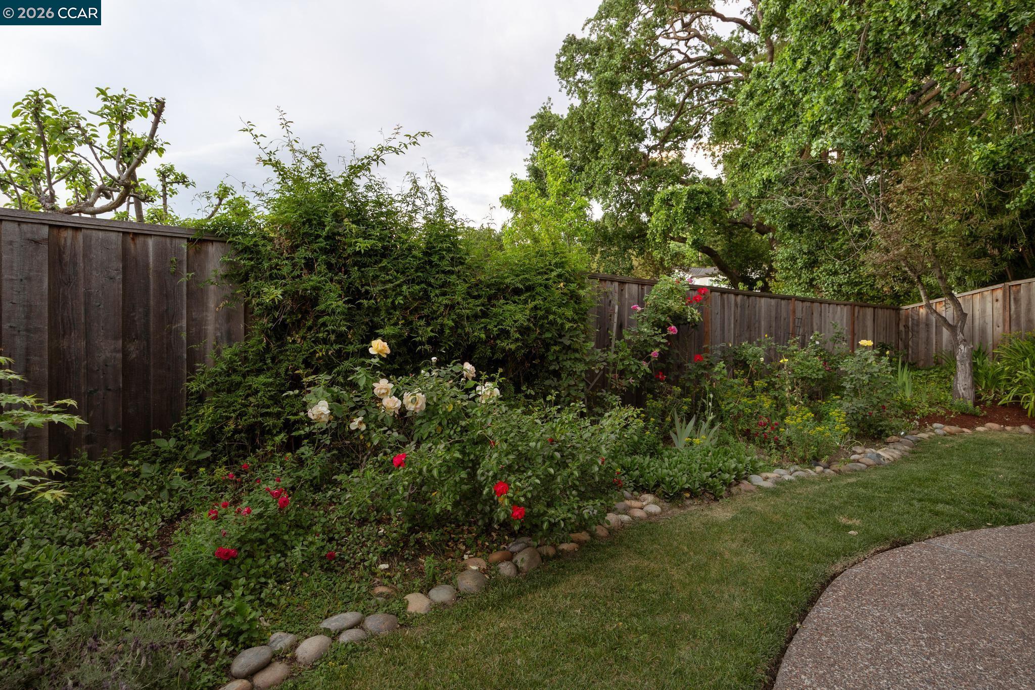 1026 Windsor Dr