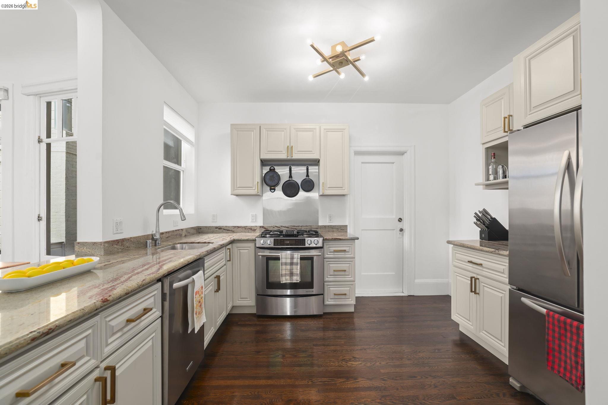1490 Francisco St # 2