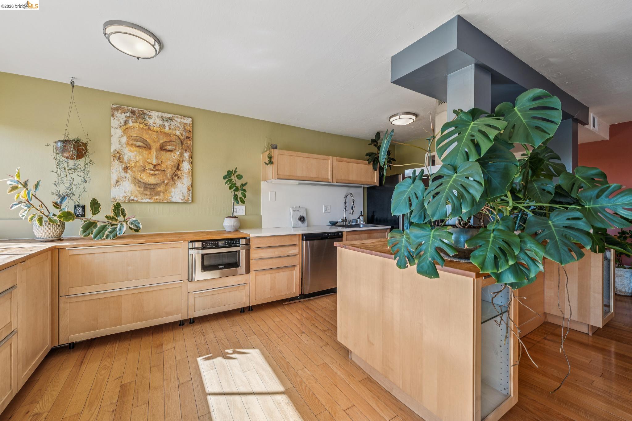 710 E 22nd St # 303