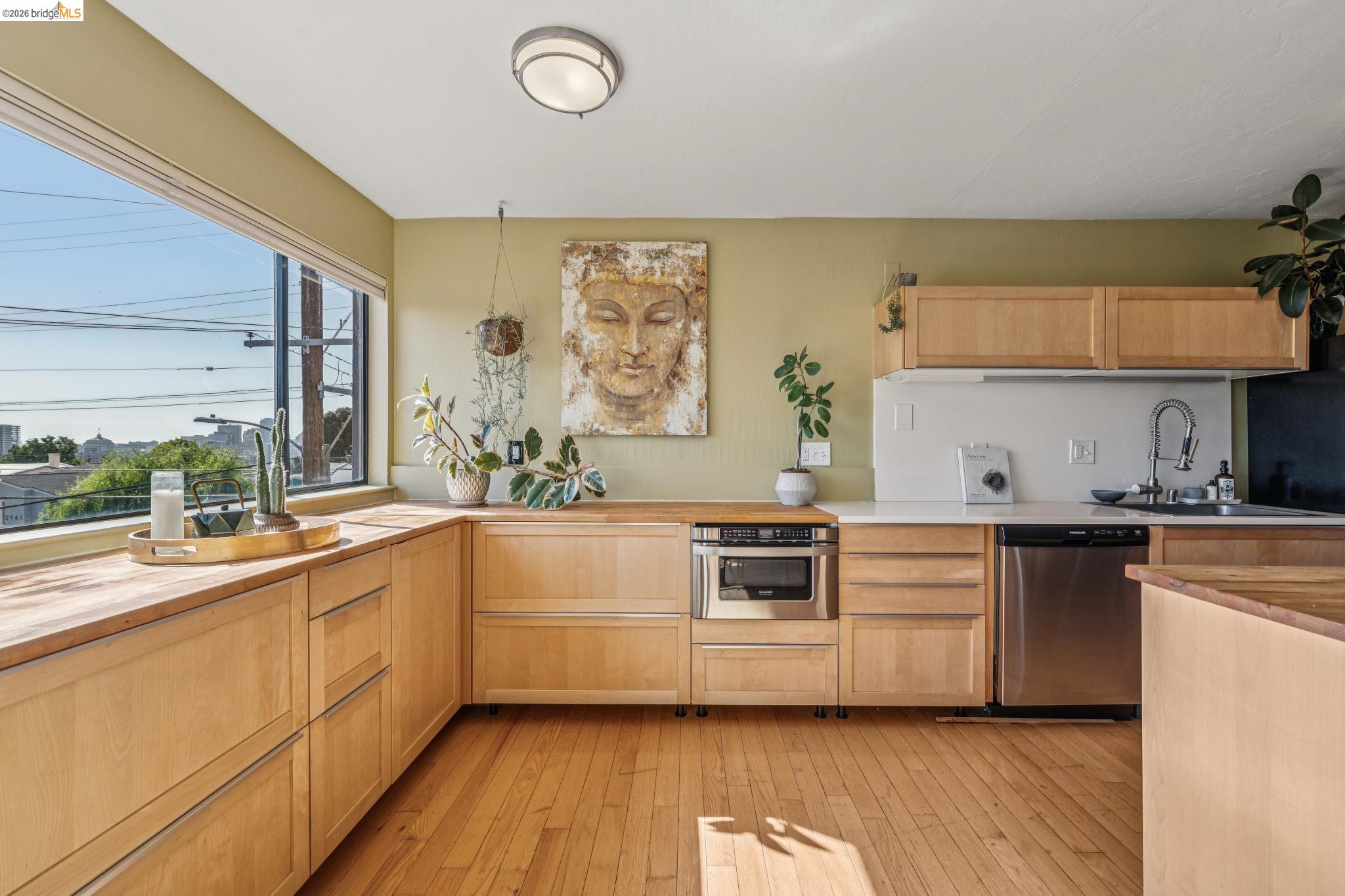 710 E 22nd St # 303