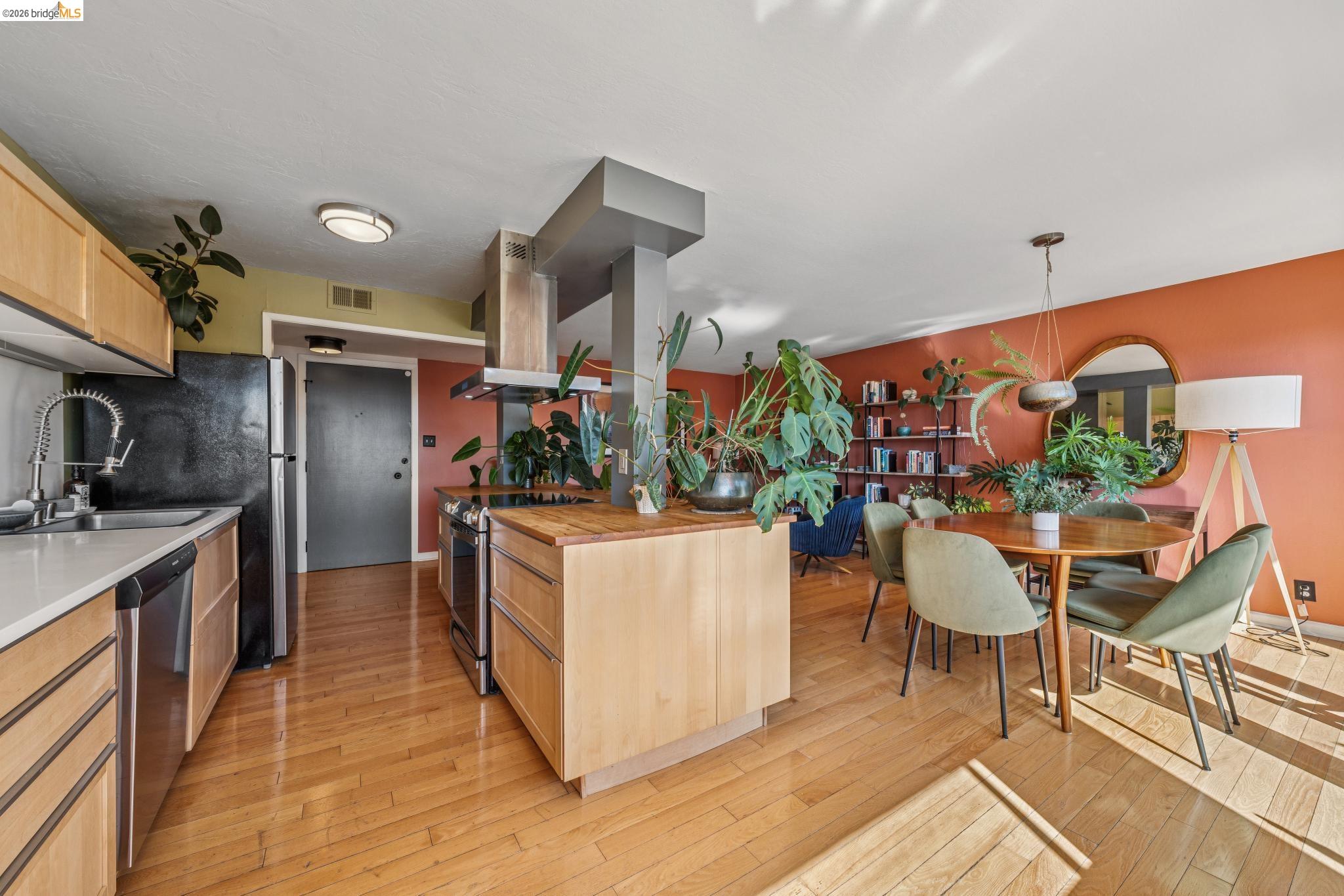 710 E 22nd St # 303