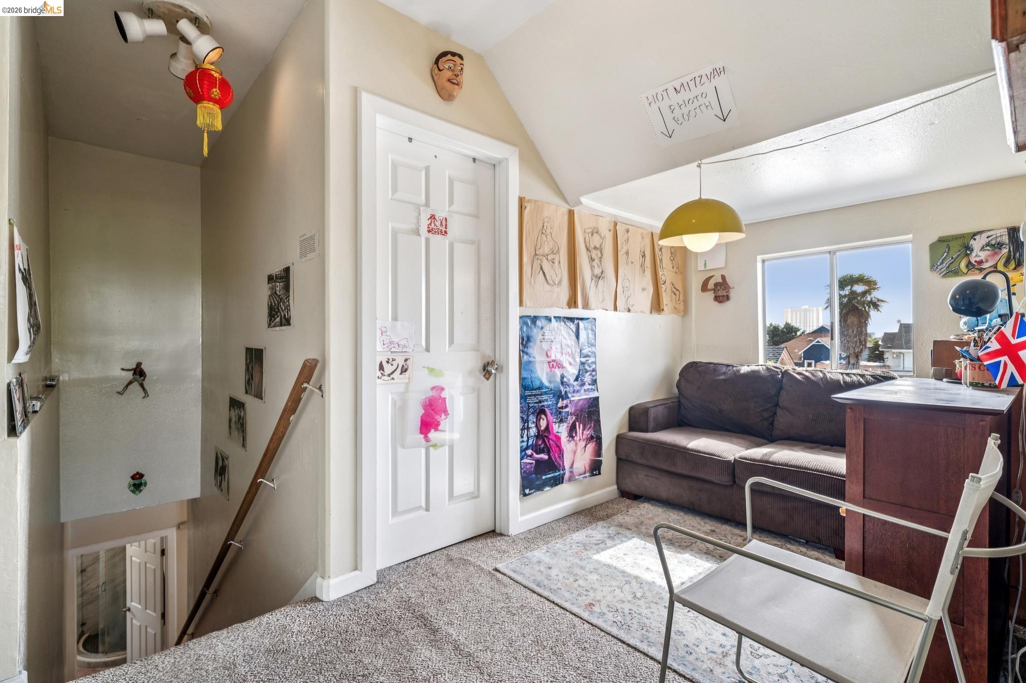 1264 Alcatraz Ave