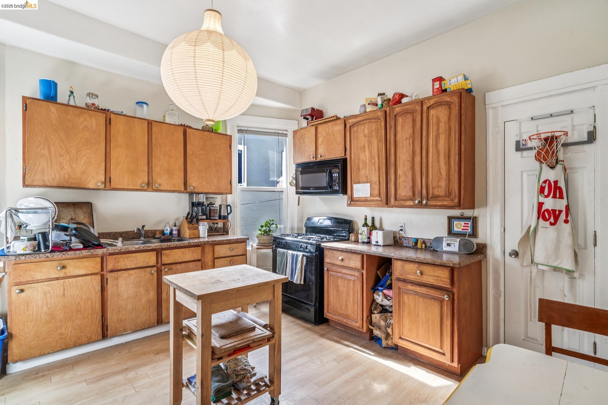 1264 Alcatraz Ave
