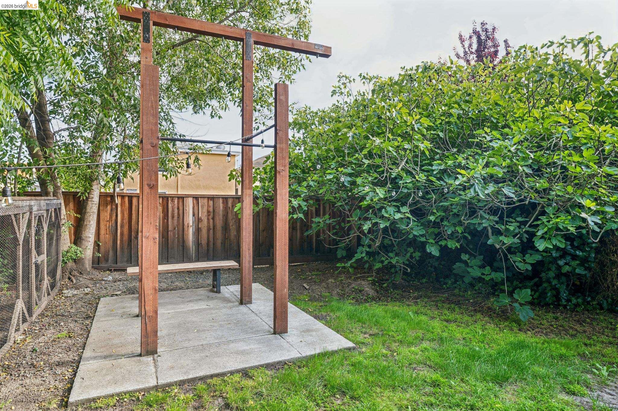 1264 Alcatraz Ave