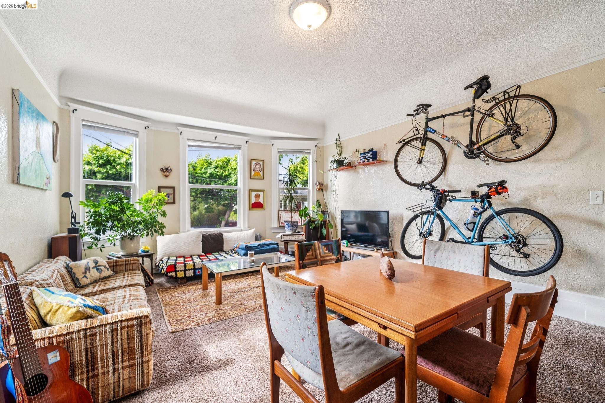 1264 Alcatraz Ave