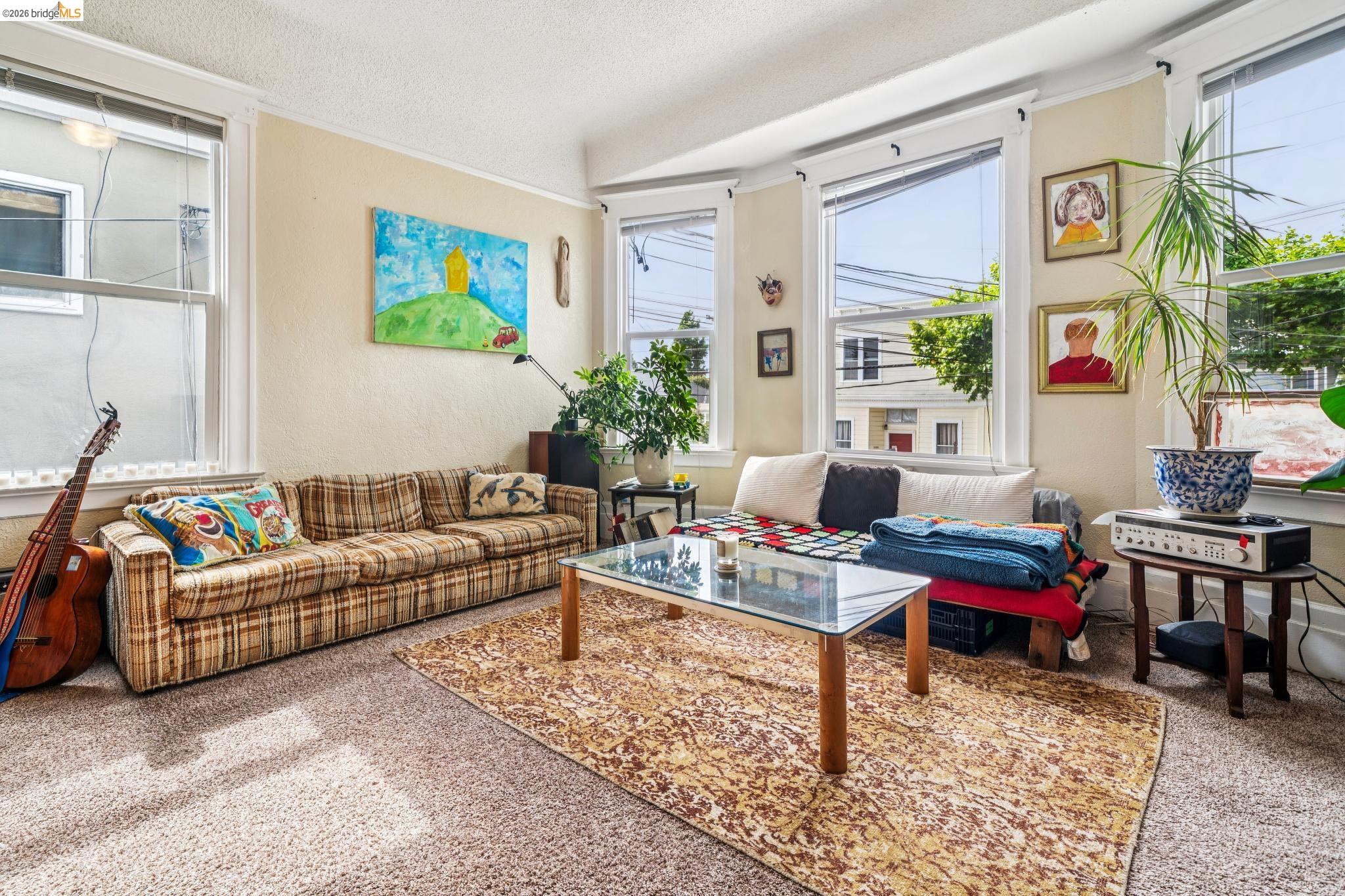 1264 Alcatraz Ave