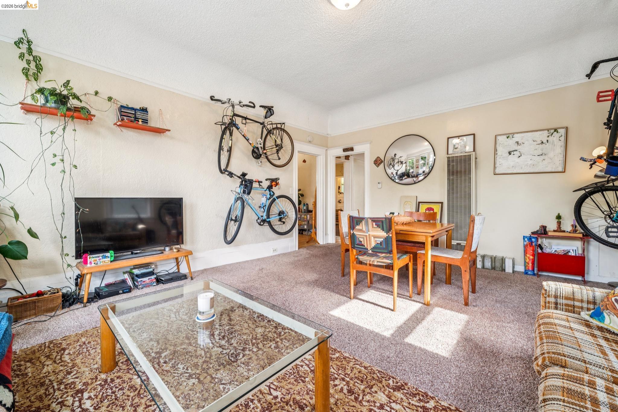 1264 Alcatraz Ave