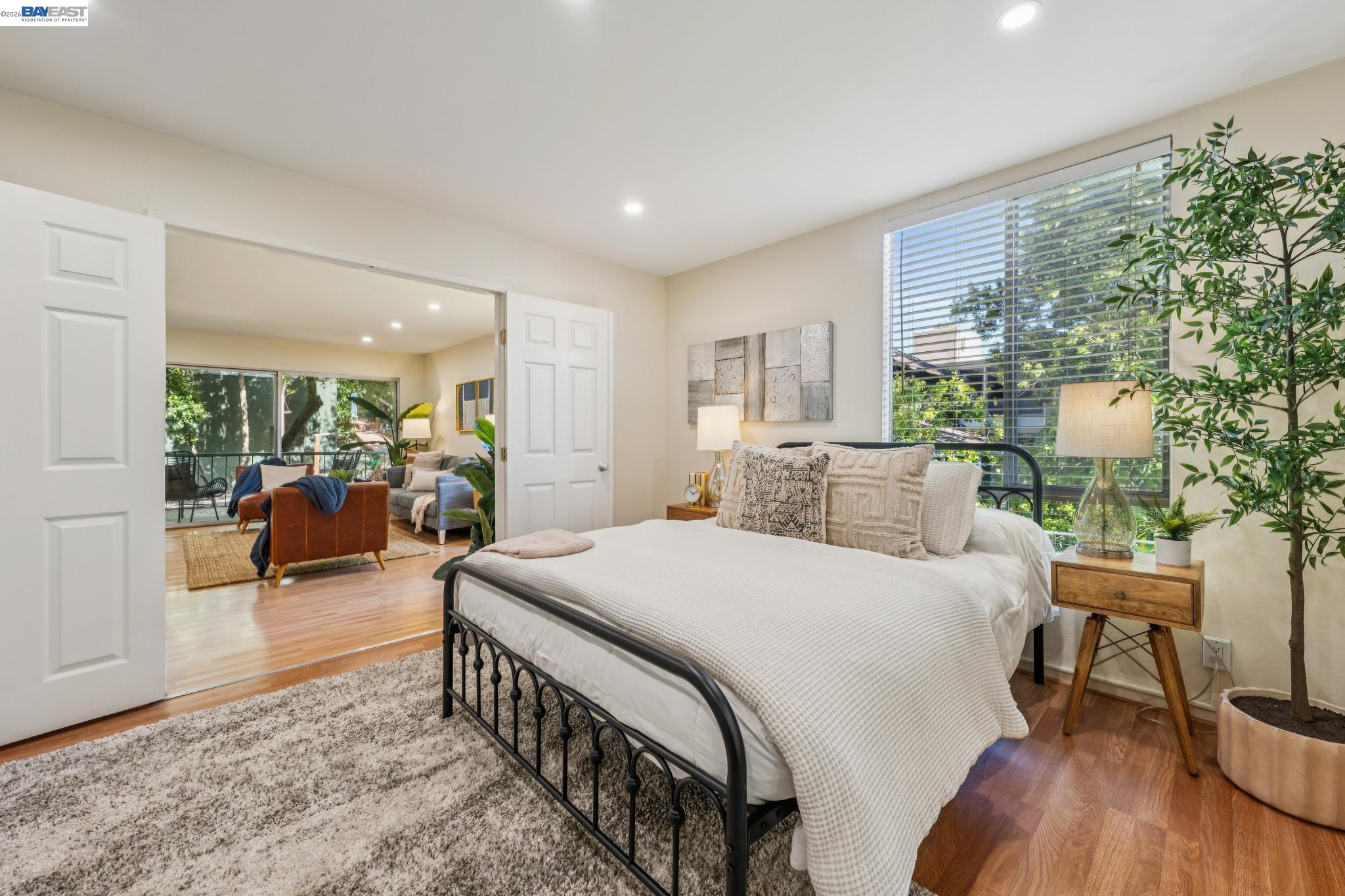 2700 Le Conte Ave # 406