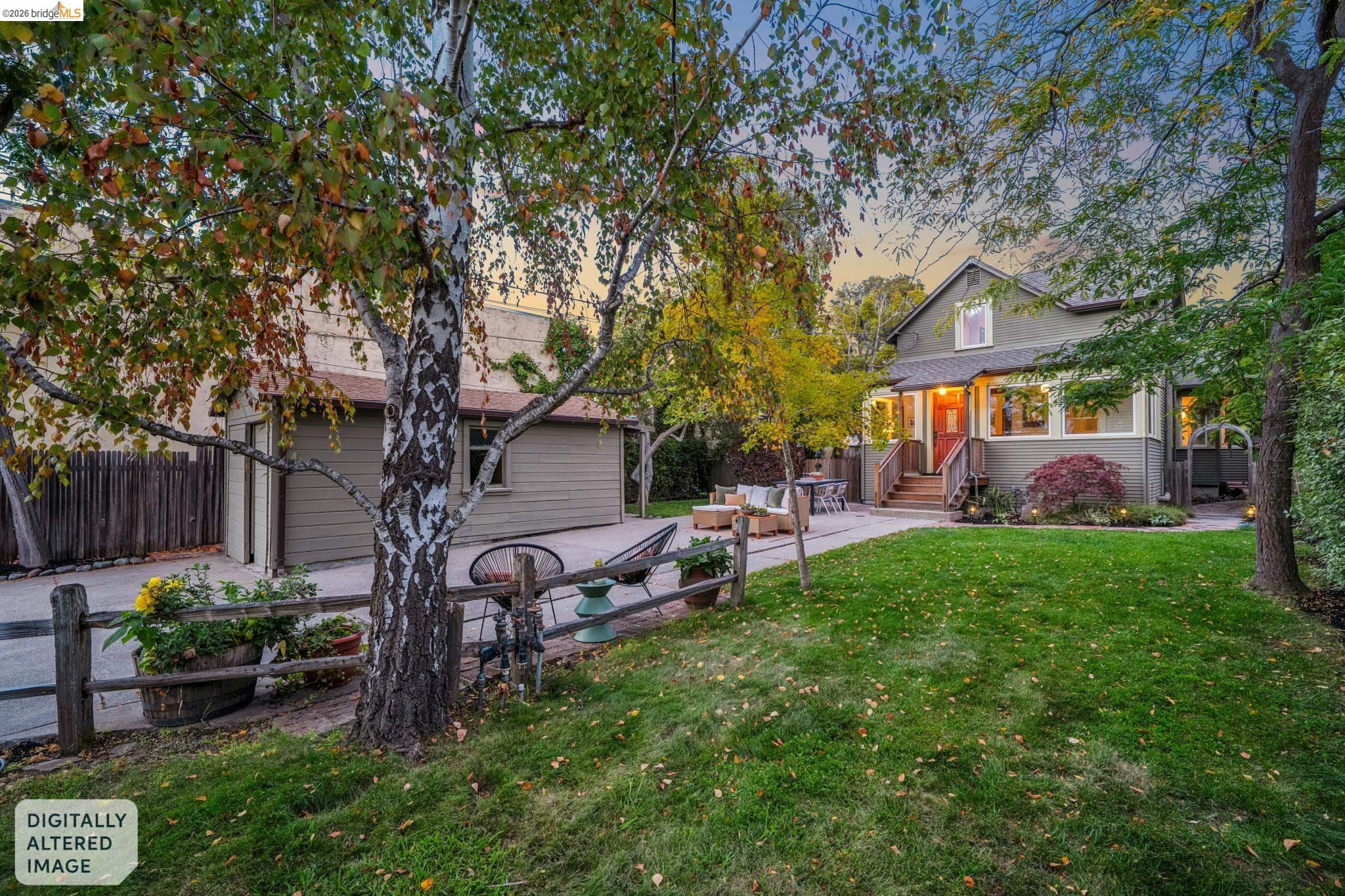 2129 Roosevelt Ave