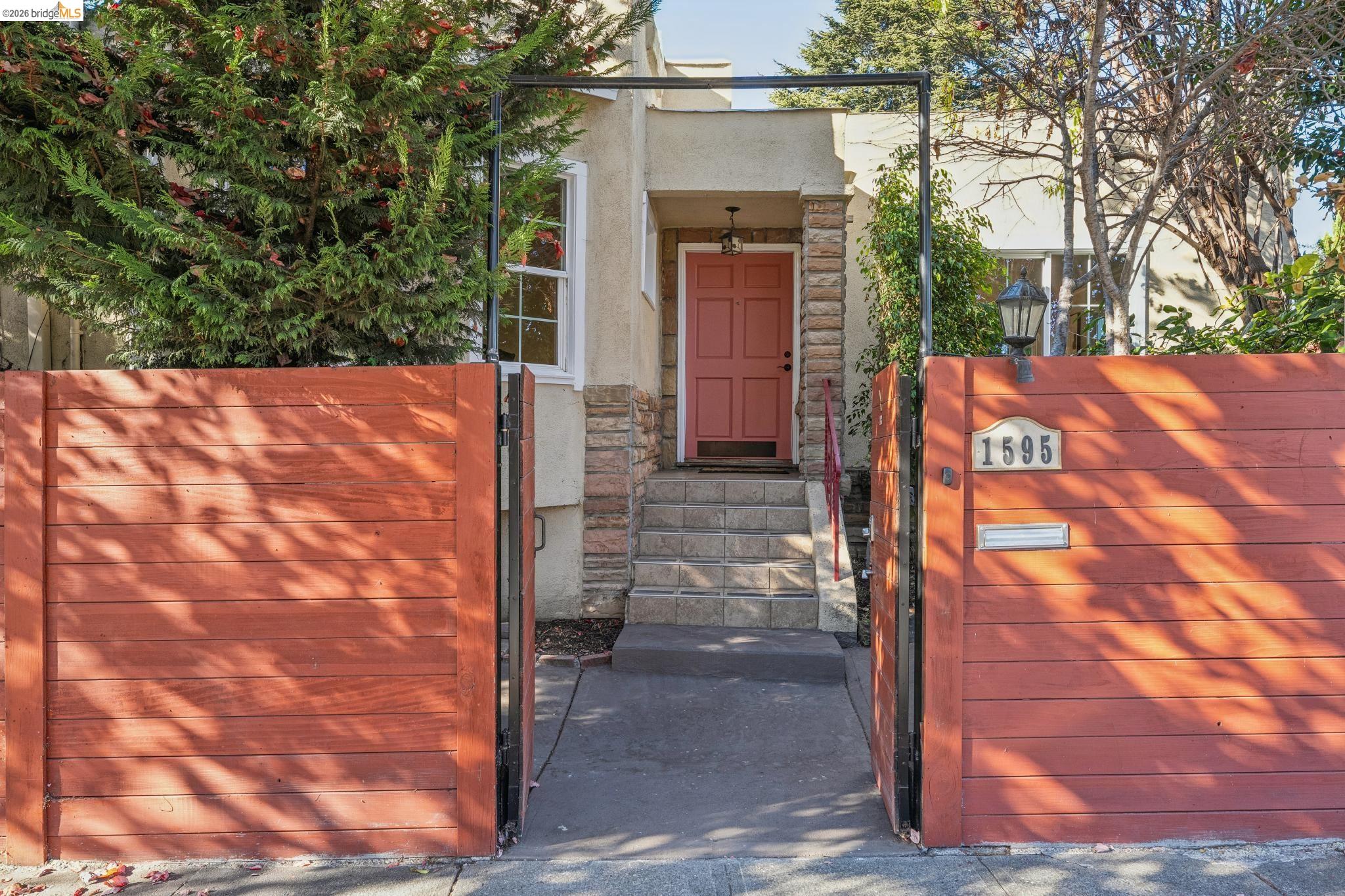 1595 Dwight Way