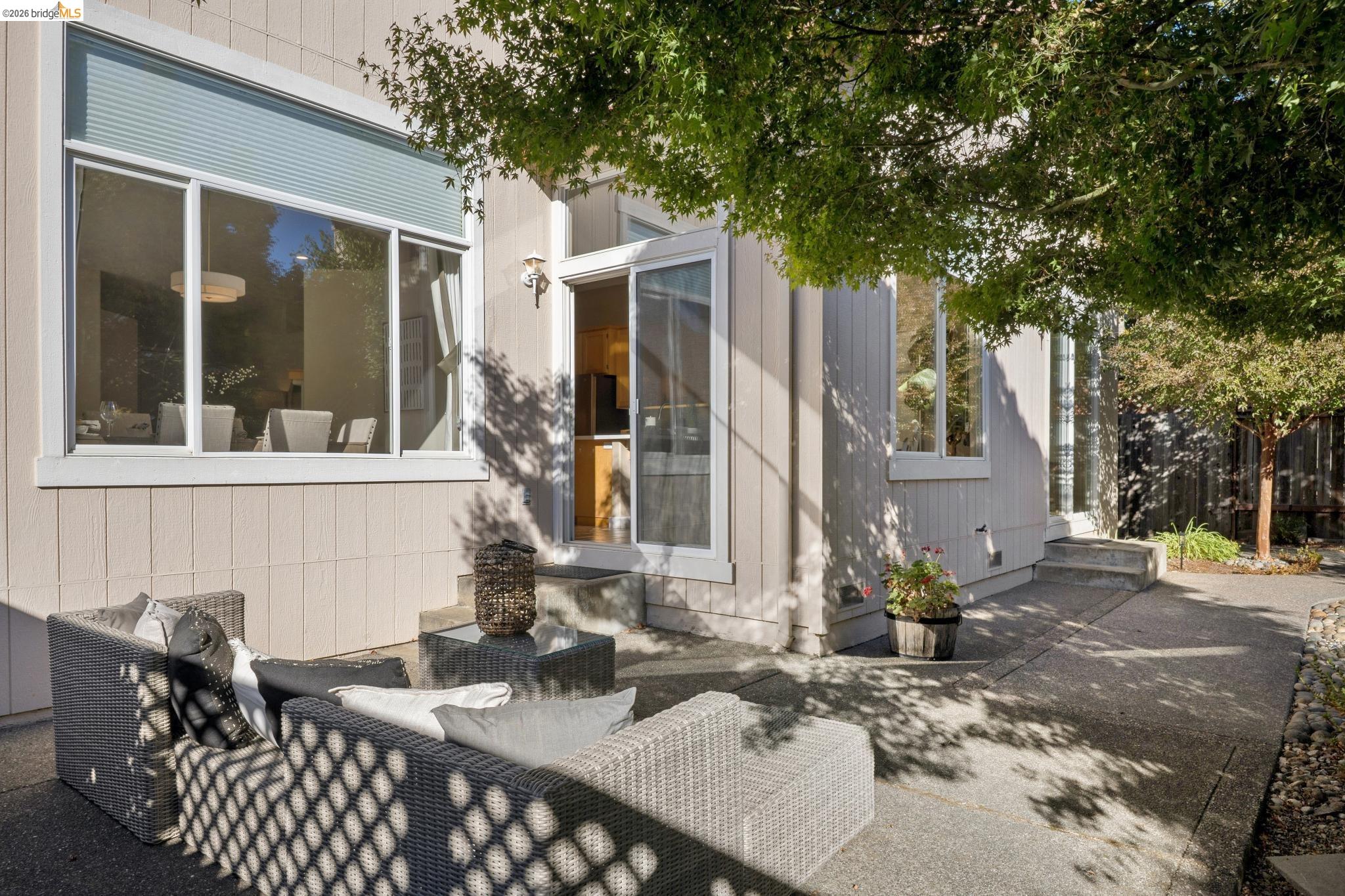 5503 Rainbow Cir