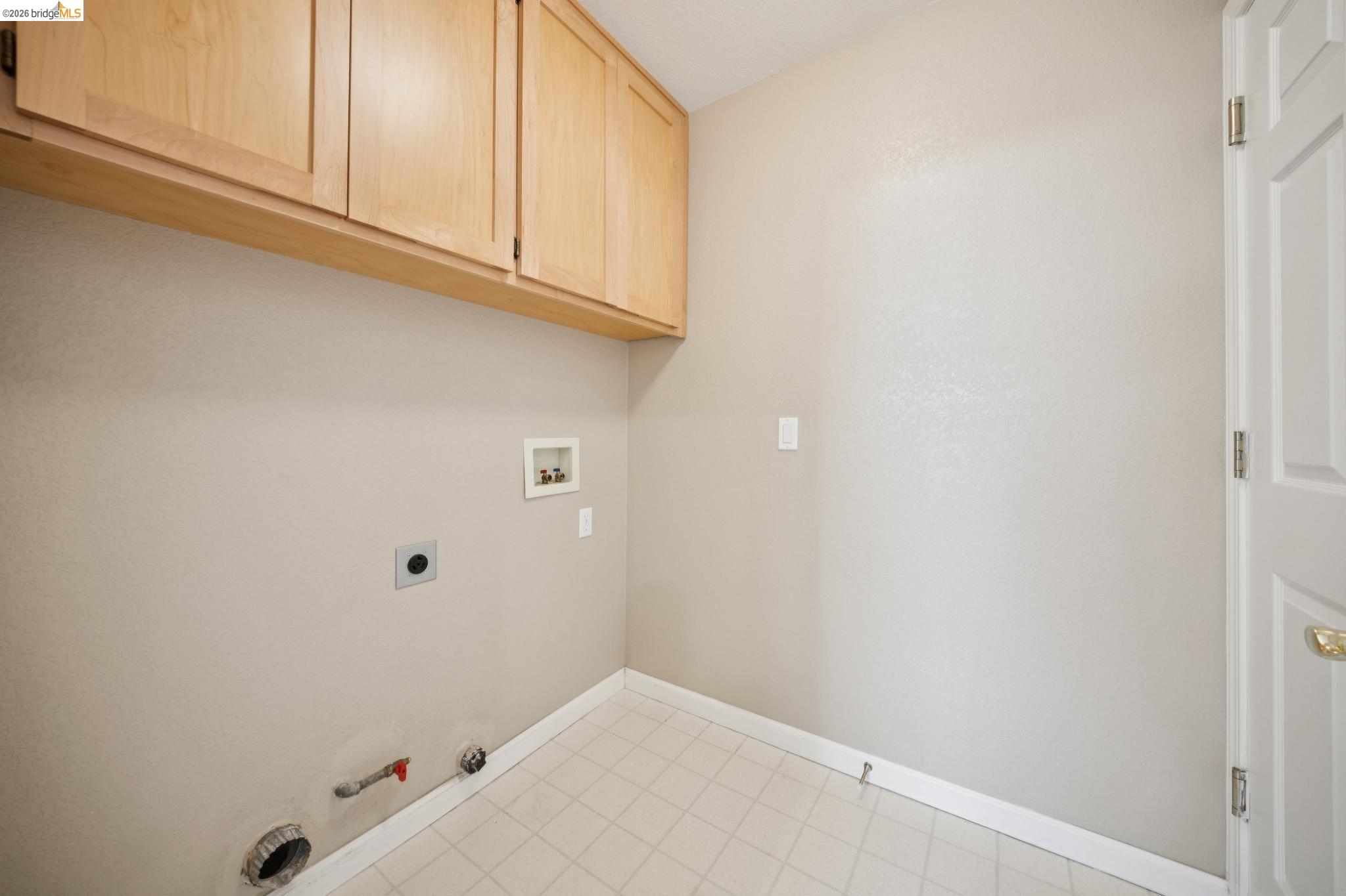 5503 Rainbow Cir