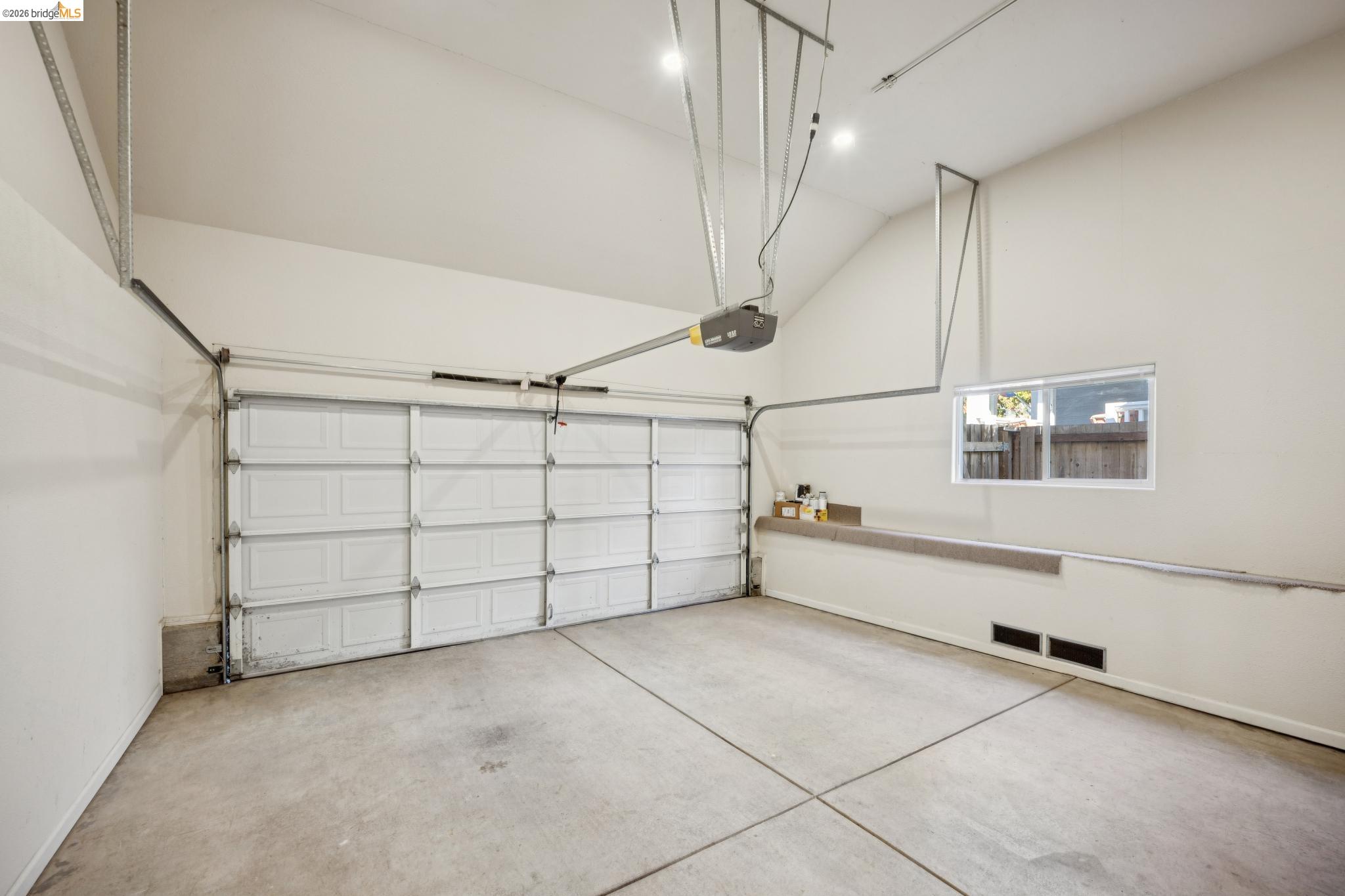 5503 Rainbow Cir